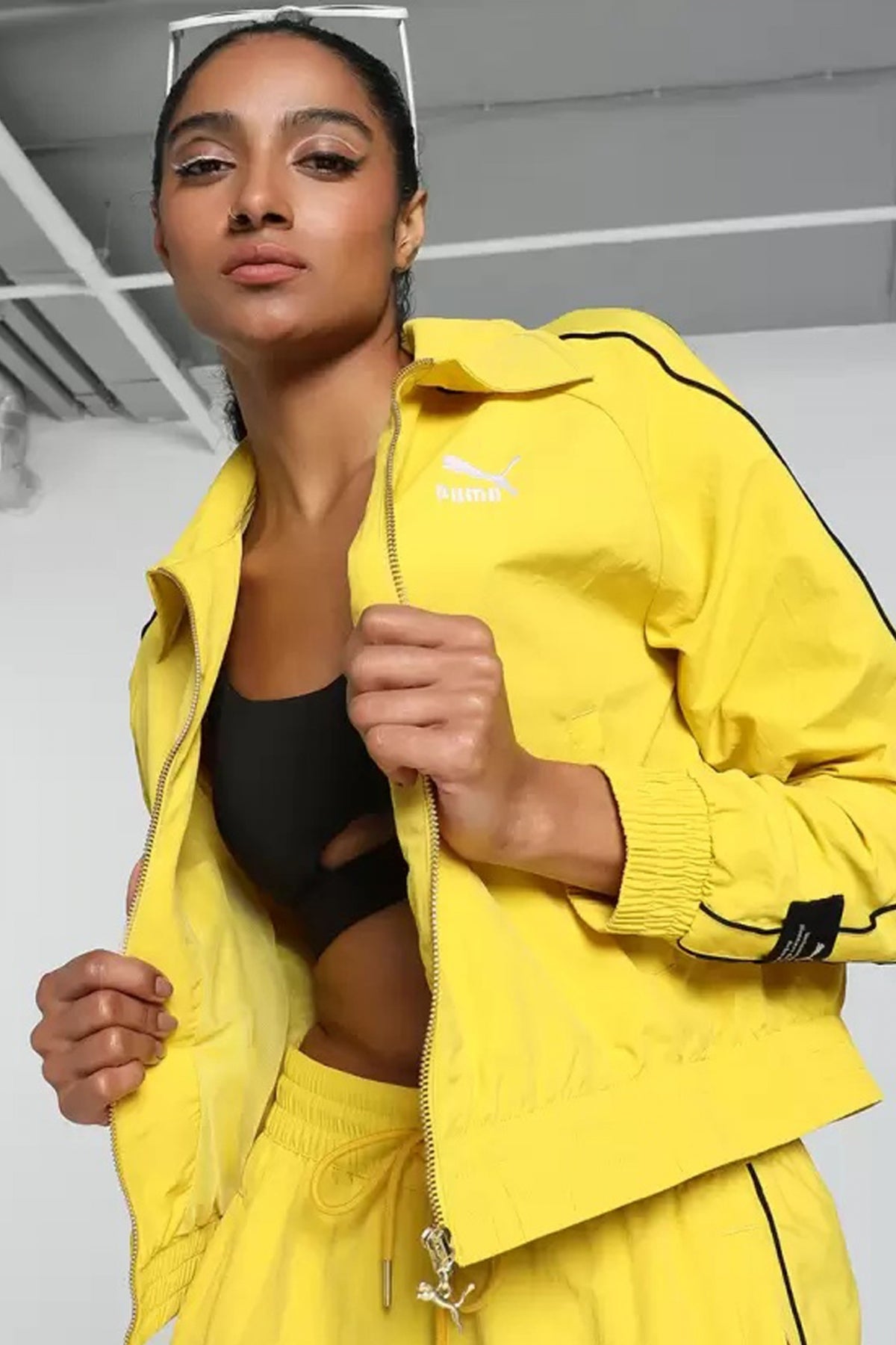 PUMA TRACK JACKET en color YELLOW (1)