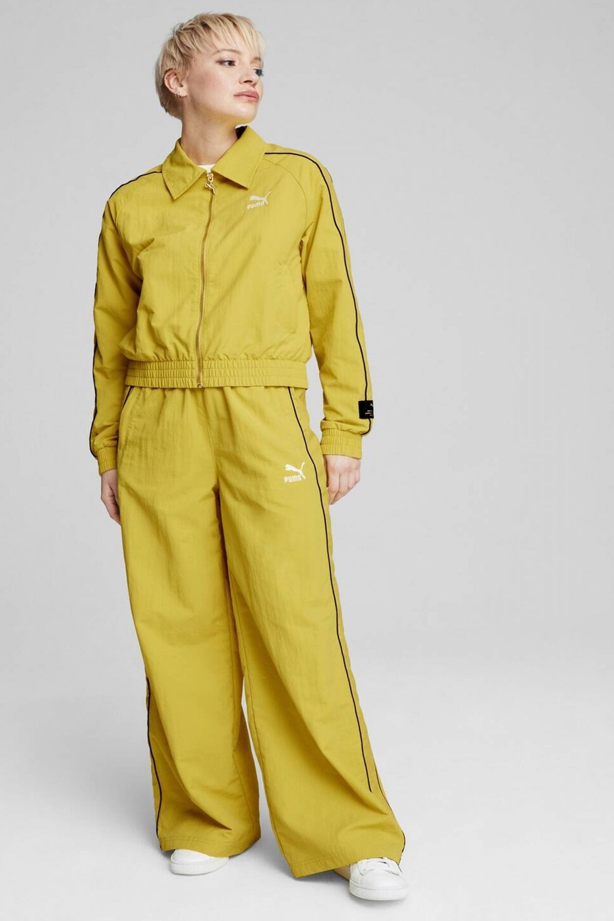 PUMA TRACK JACKET en color YELLOW (4)
