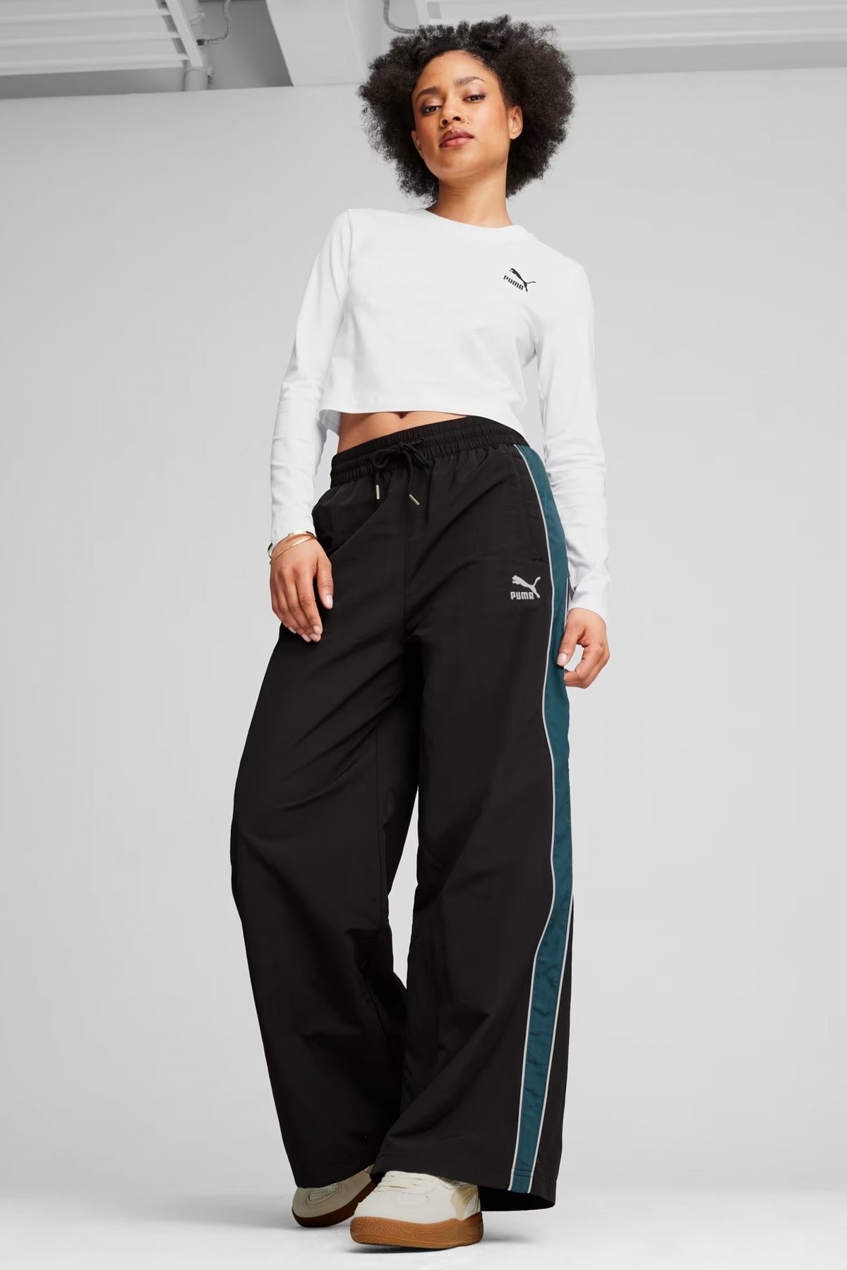 PUMA T TRACK PANTS en color BLACK (4)