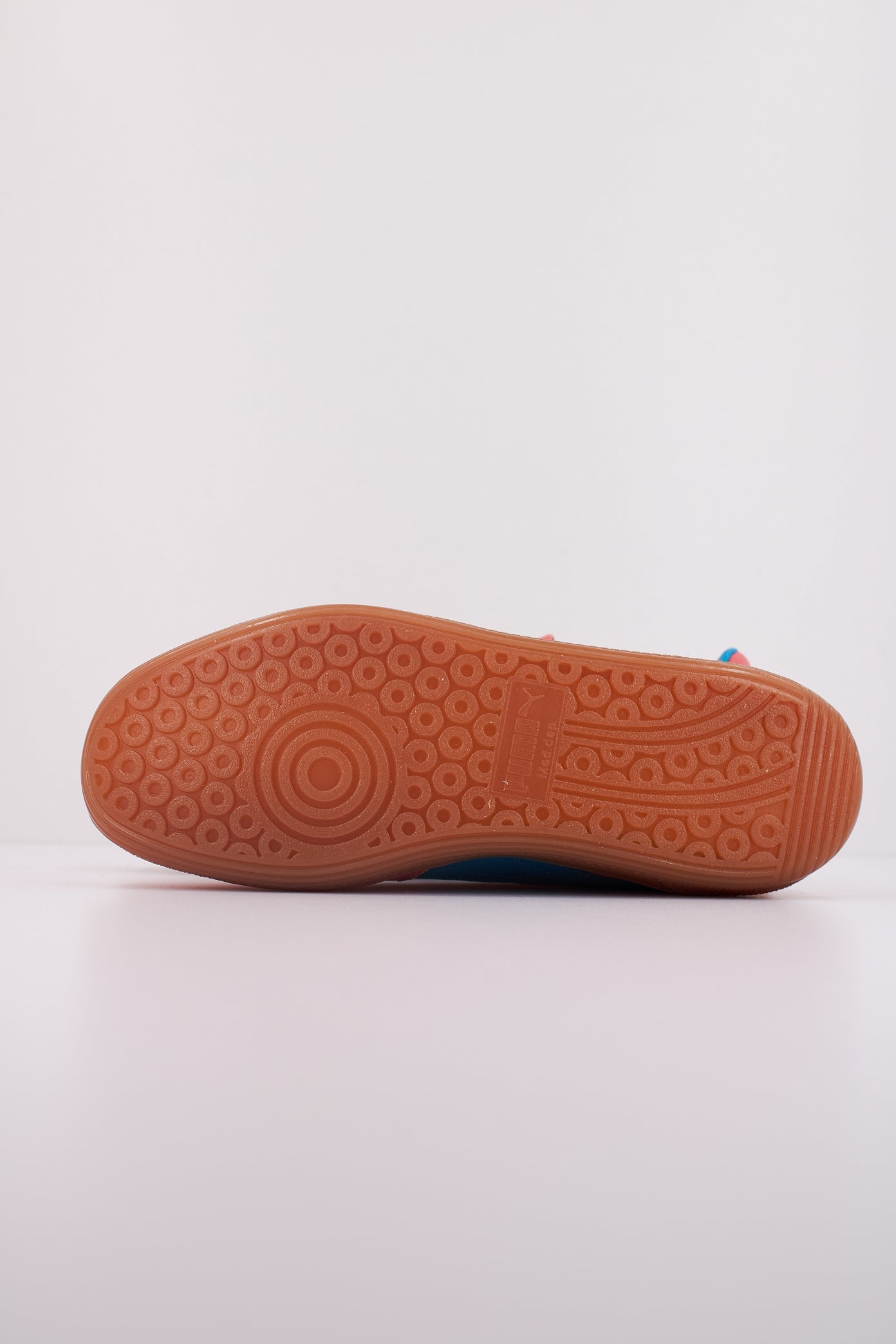 PUMA PALERMO en color RED (5)