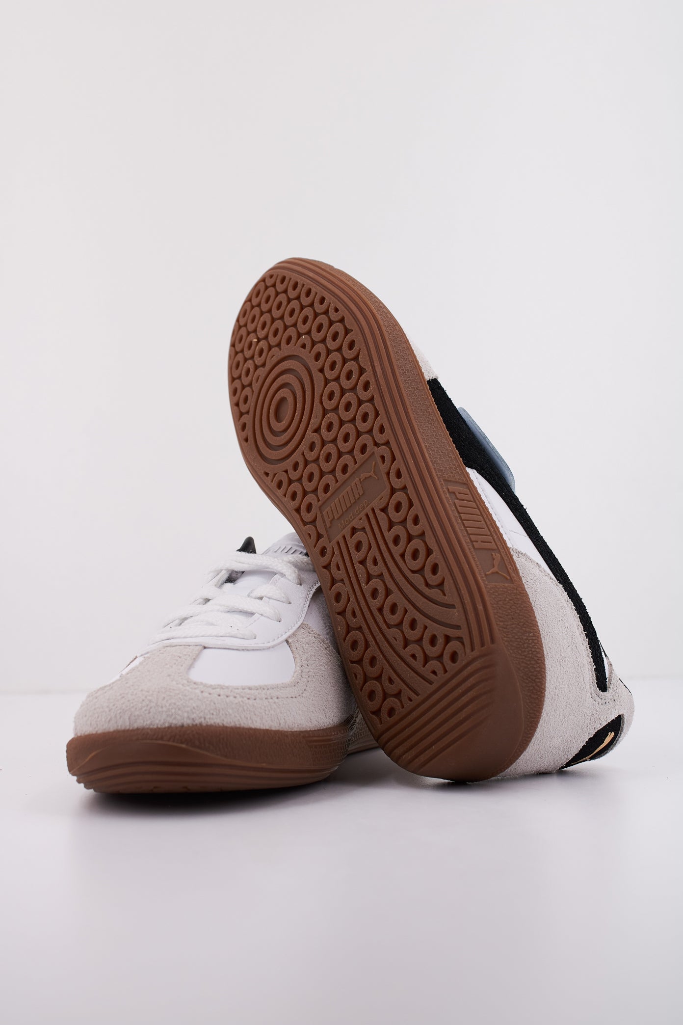 PUMA PALERMO LTH JR en color WHITE (5)