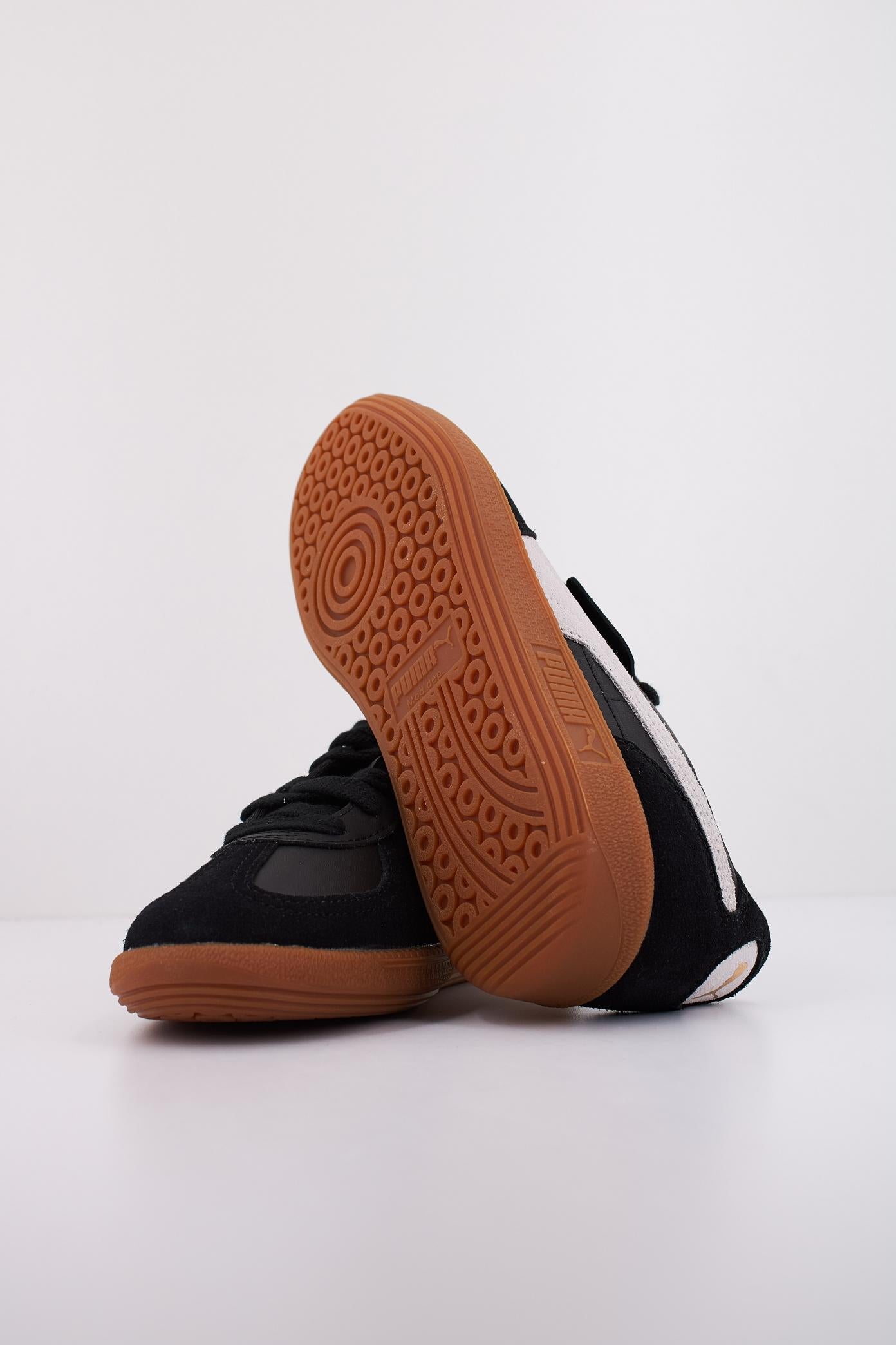 PUMA PALERMO LTH JR en color BLACK (5)