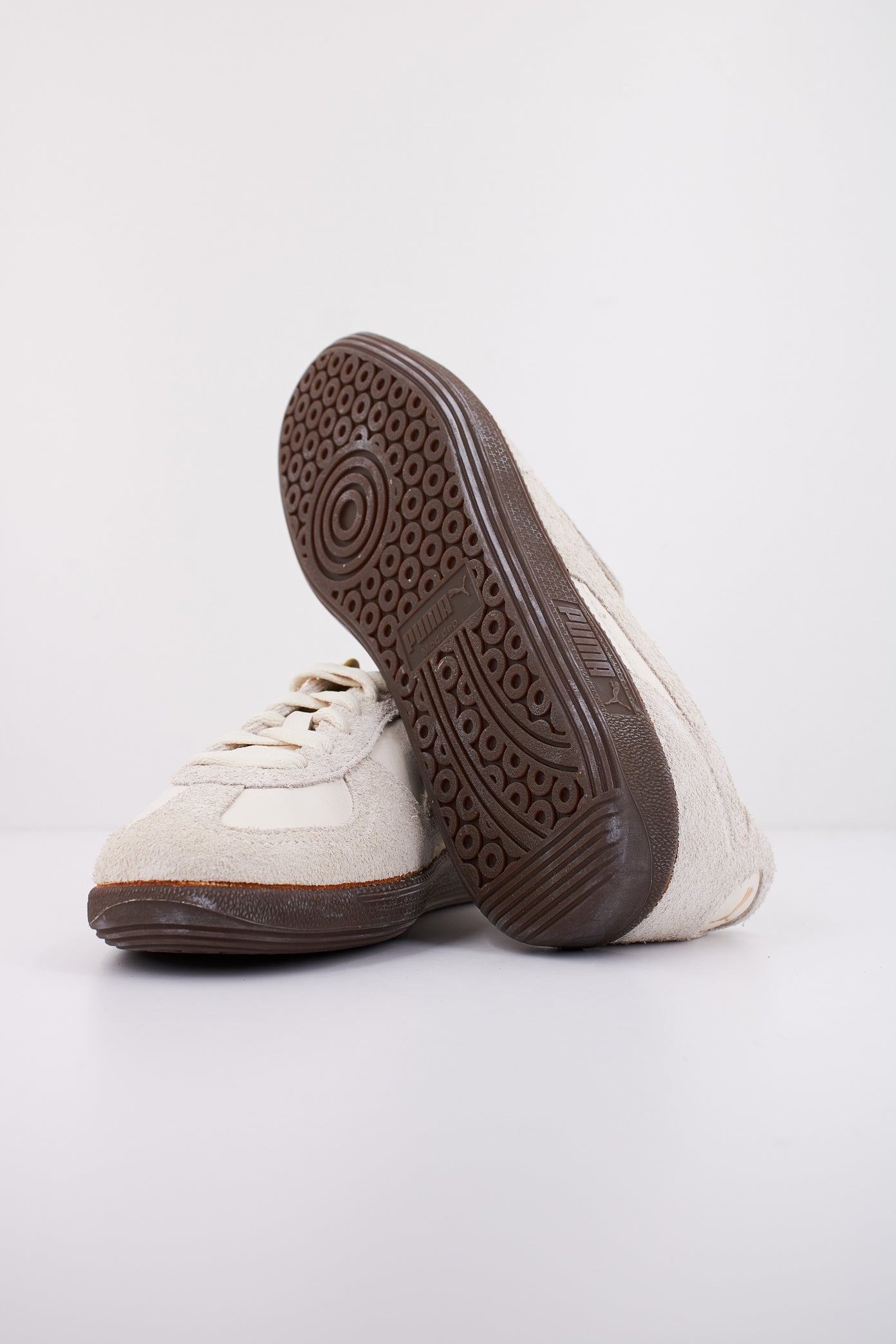 PUMA PALERMO THE NEVERWOR en color WHITE (5)