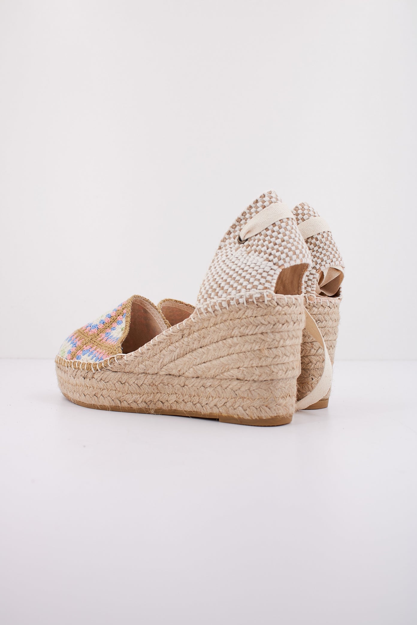 MACARENA YUNE en color CAMEL (3)