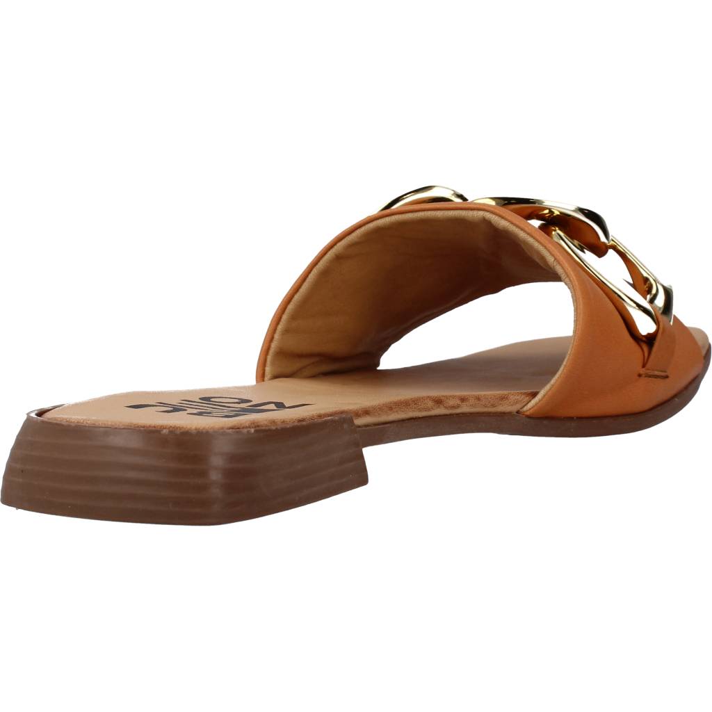 BUENO WU en color COCONUT (3)