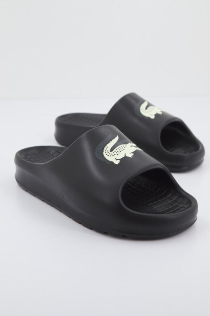 LACOSTE SERVE SLIDE . en color BLKWHT (2)