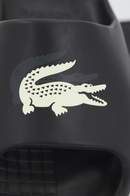 LACOSTE SERVE SLIDE . en color BLKWHT (4)