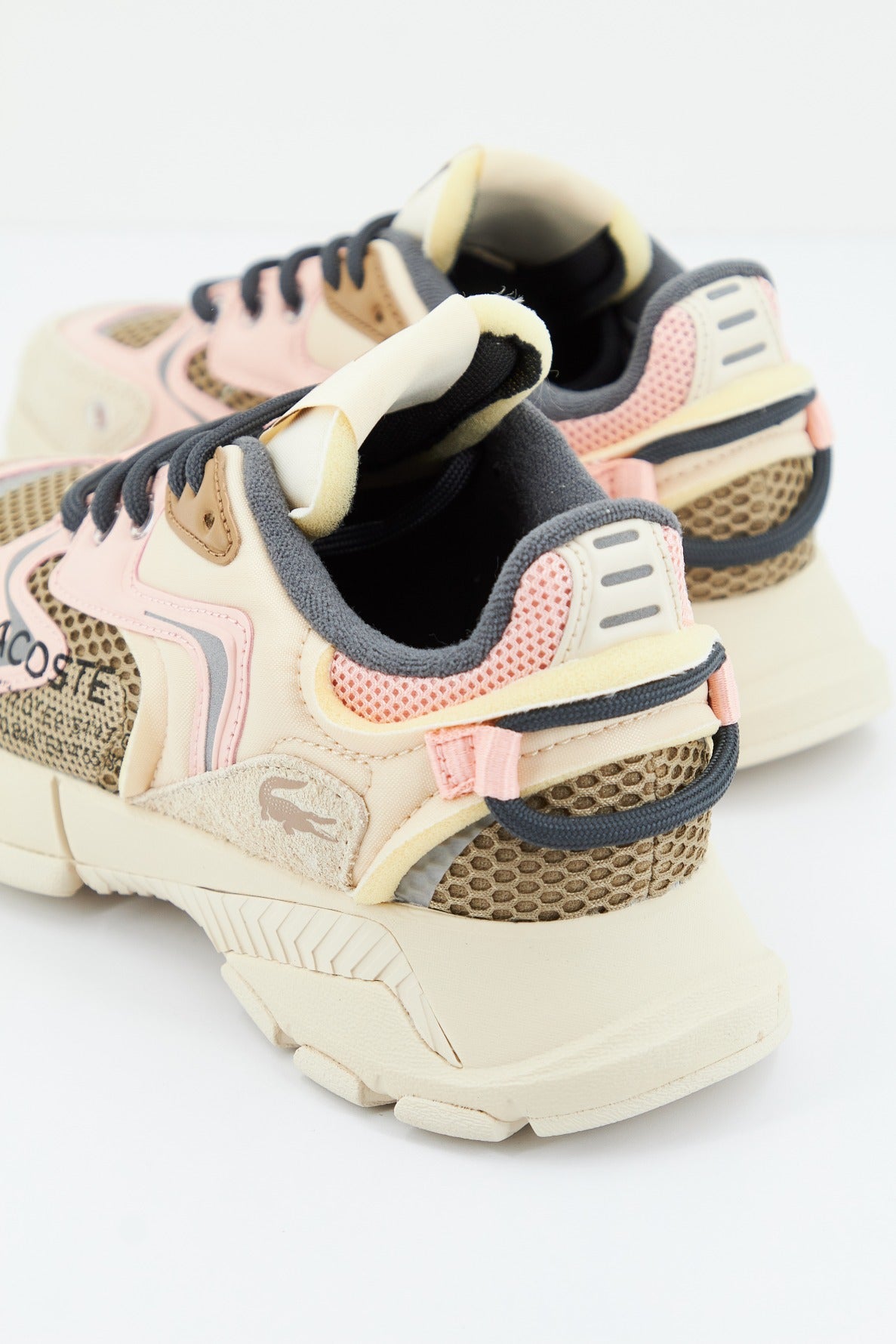 LACOSTE L NEO SFA en color WHTPNK (3)