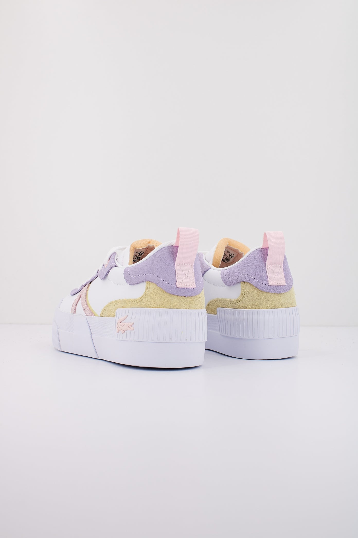 LACOSTE LEATHER en color WHTPNK (3)