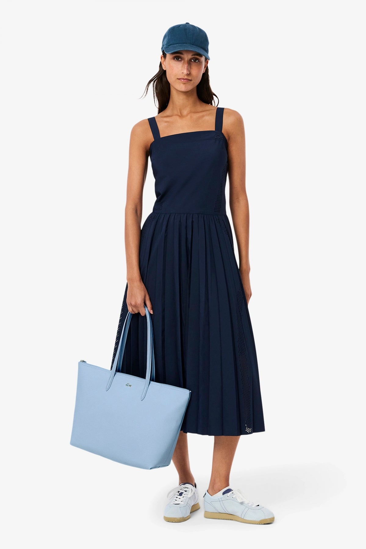 LACOSTE LARGE COATED CANVAS en color G (4)