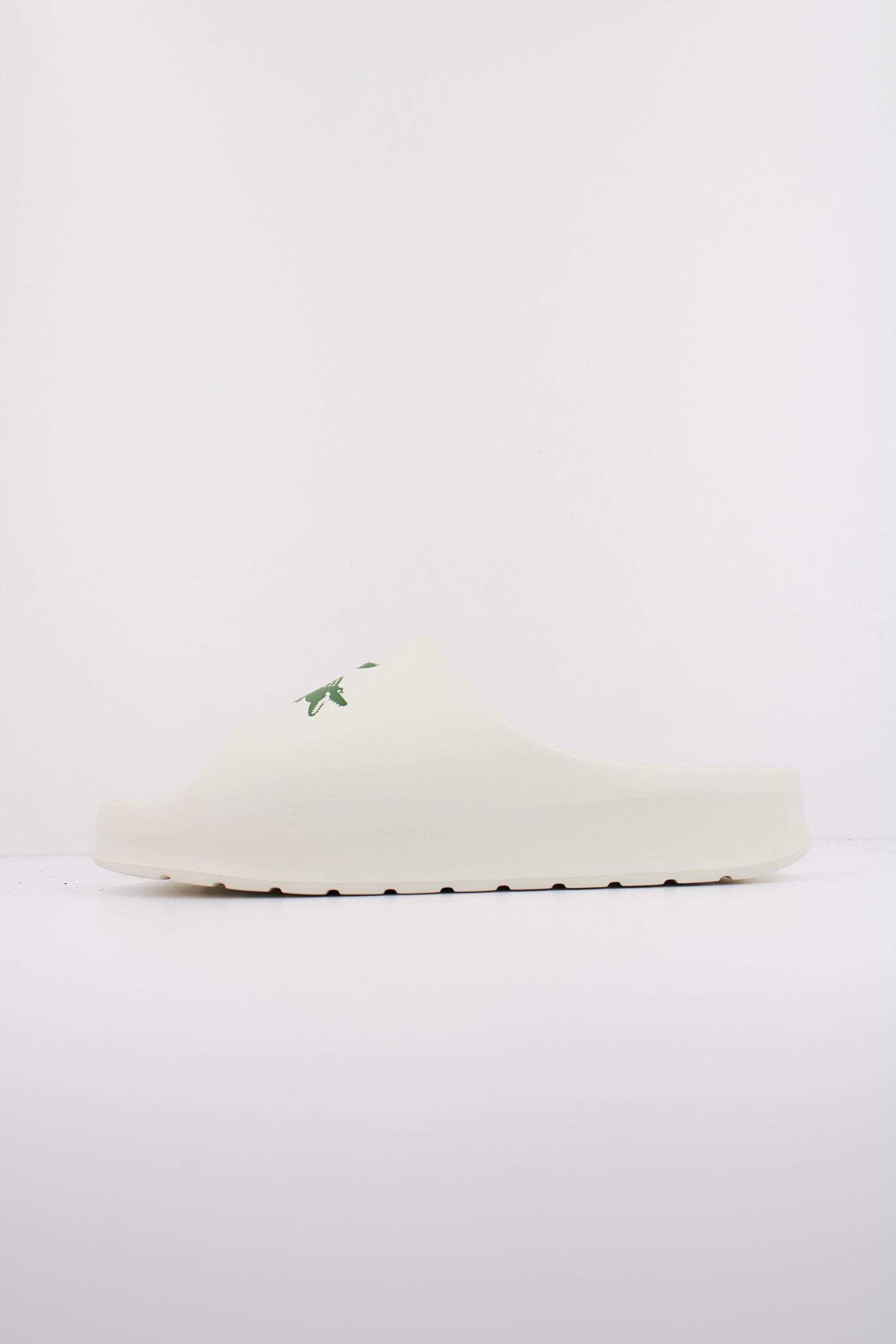 LACOSTE MEN'S SERVE SLIDE en color WHTGRN (1)