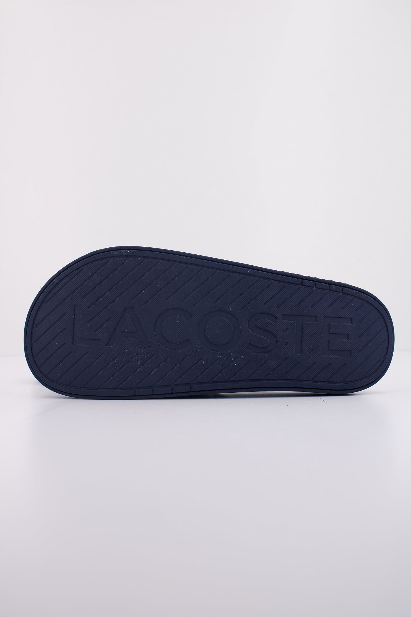 LACOSTE MEN'S SERVE SLIDE DU en color NVYWHT (5)