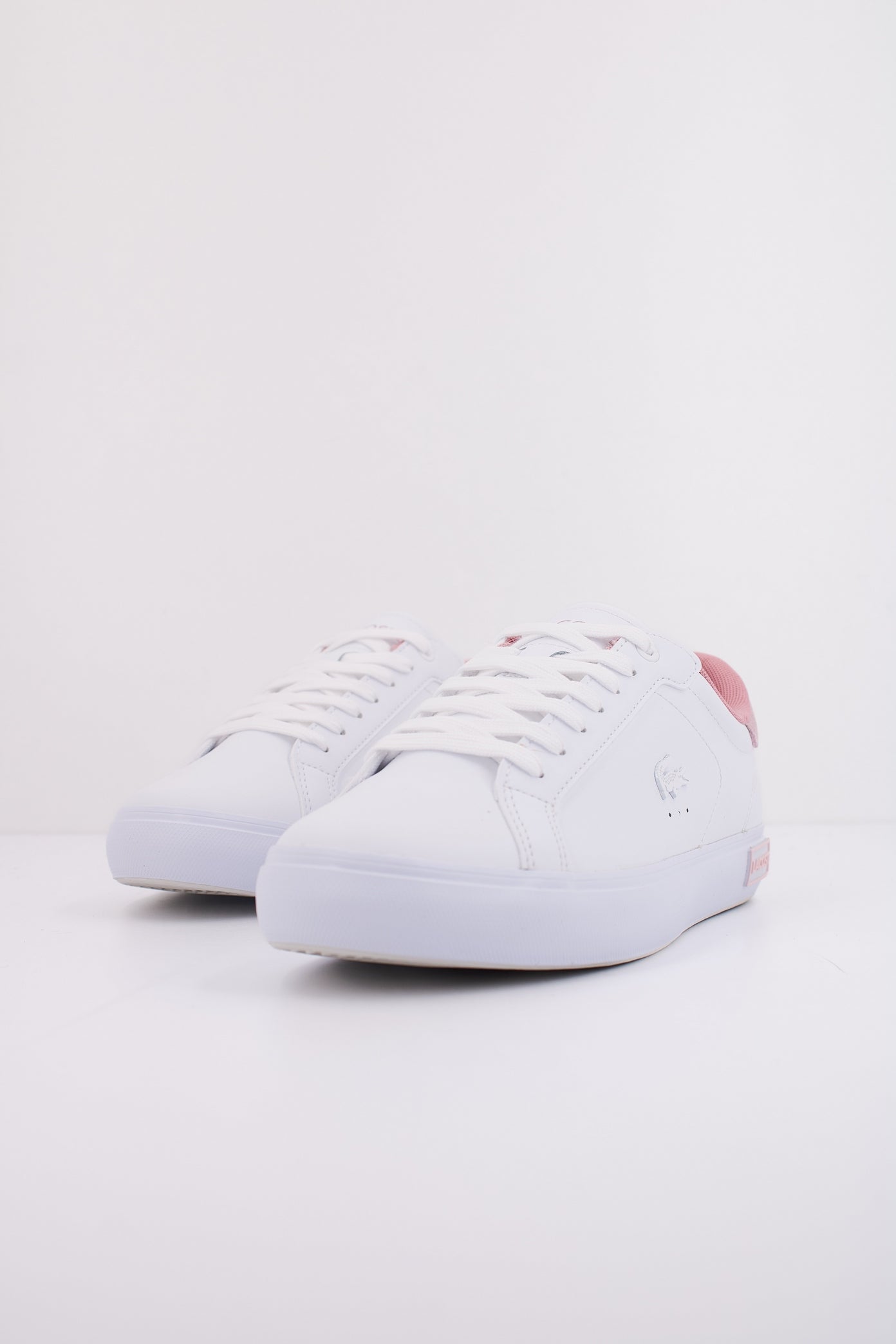 LACOSTE POWERCOURT en color WHTPNK (2)