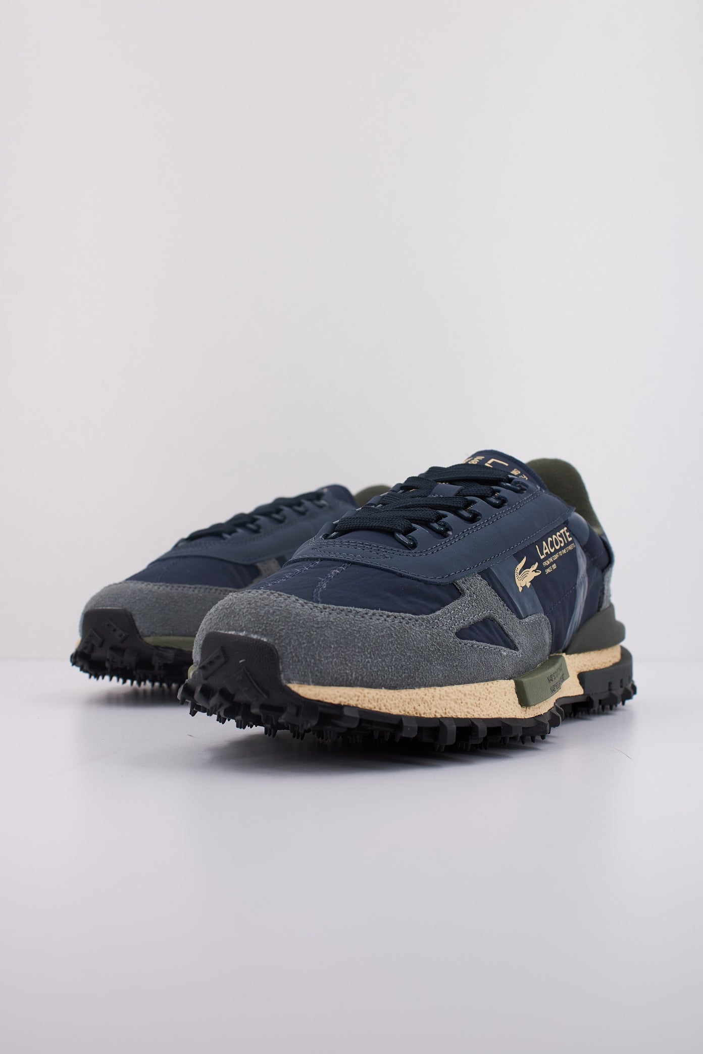LACOSTE ELITE ACTIVE en color NVYKHK (2)