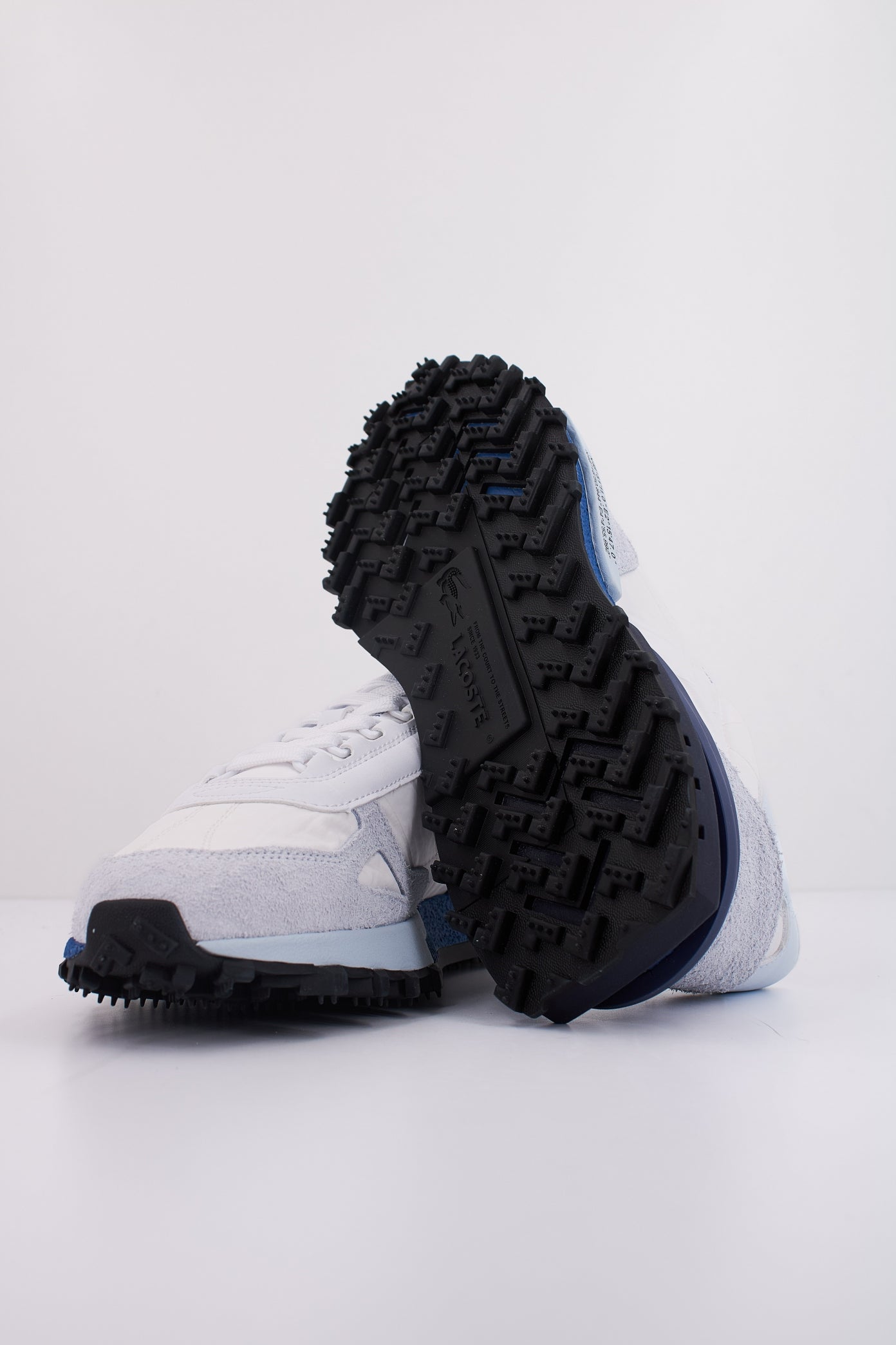 LACOSTE ELITE ACTIVE en color WHTBLU (5)