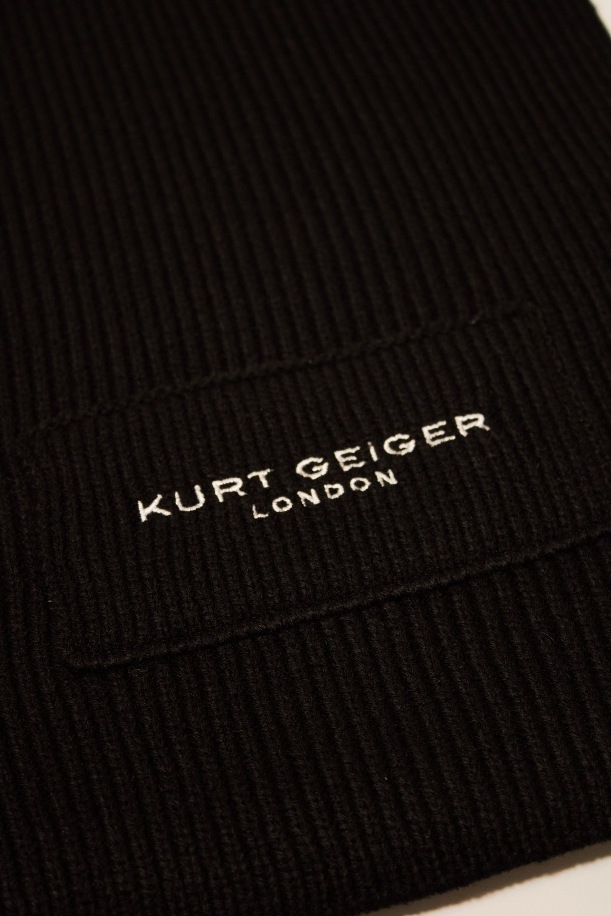 KURT GEIGER LONDON KGL KNITTED SCARF en color BLACK (4)