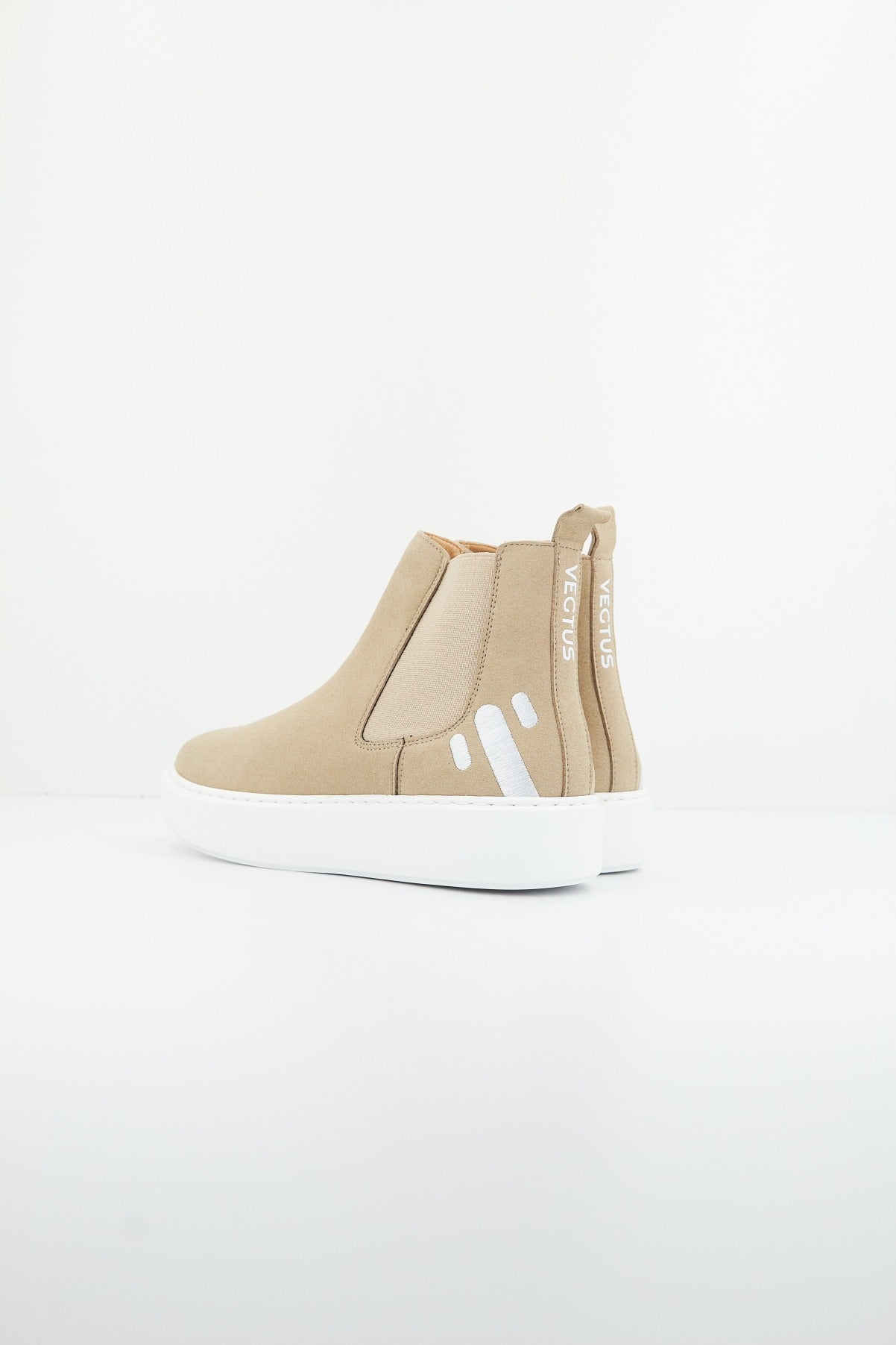 VEGTUS SURICATO en color SALINO  (3)