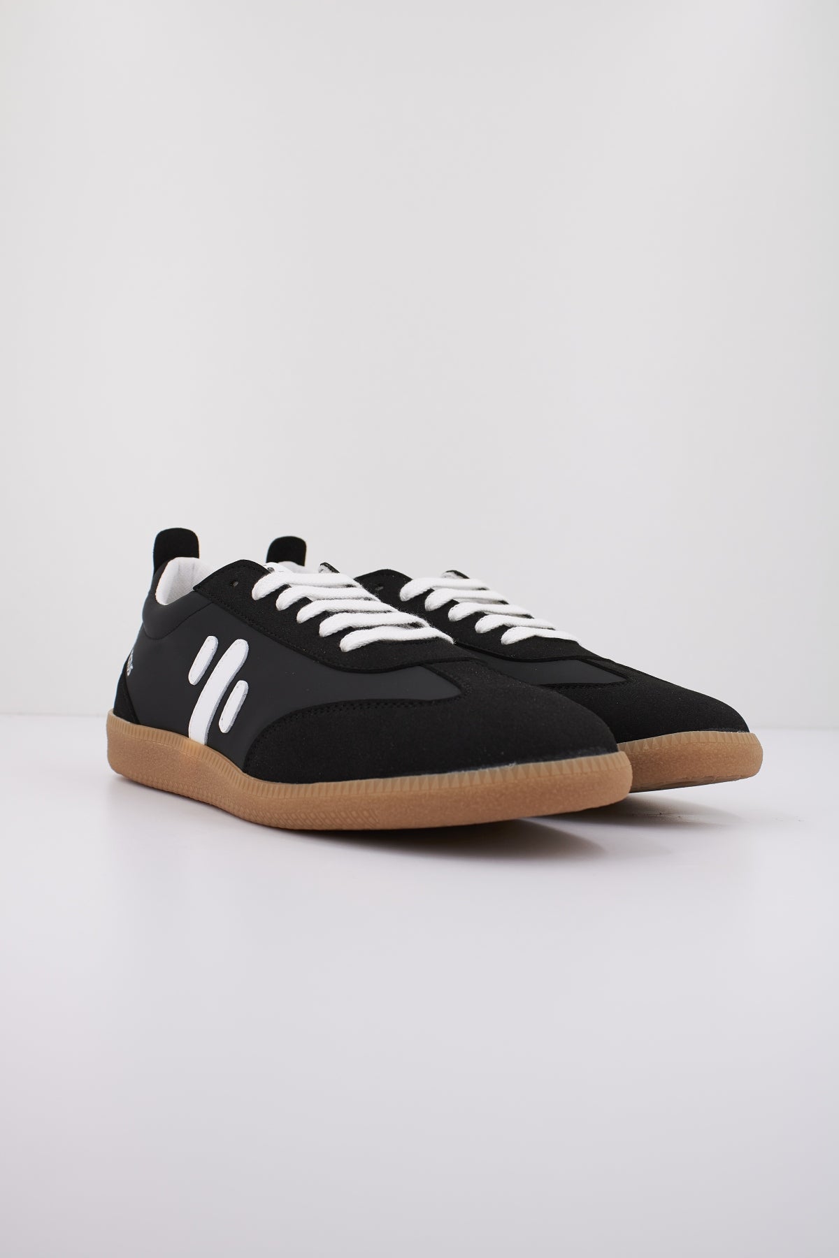 VEGTUS SABANAM en color BLACK (2)