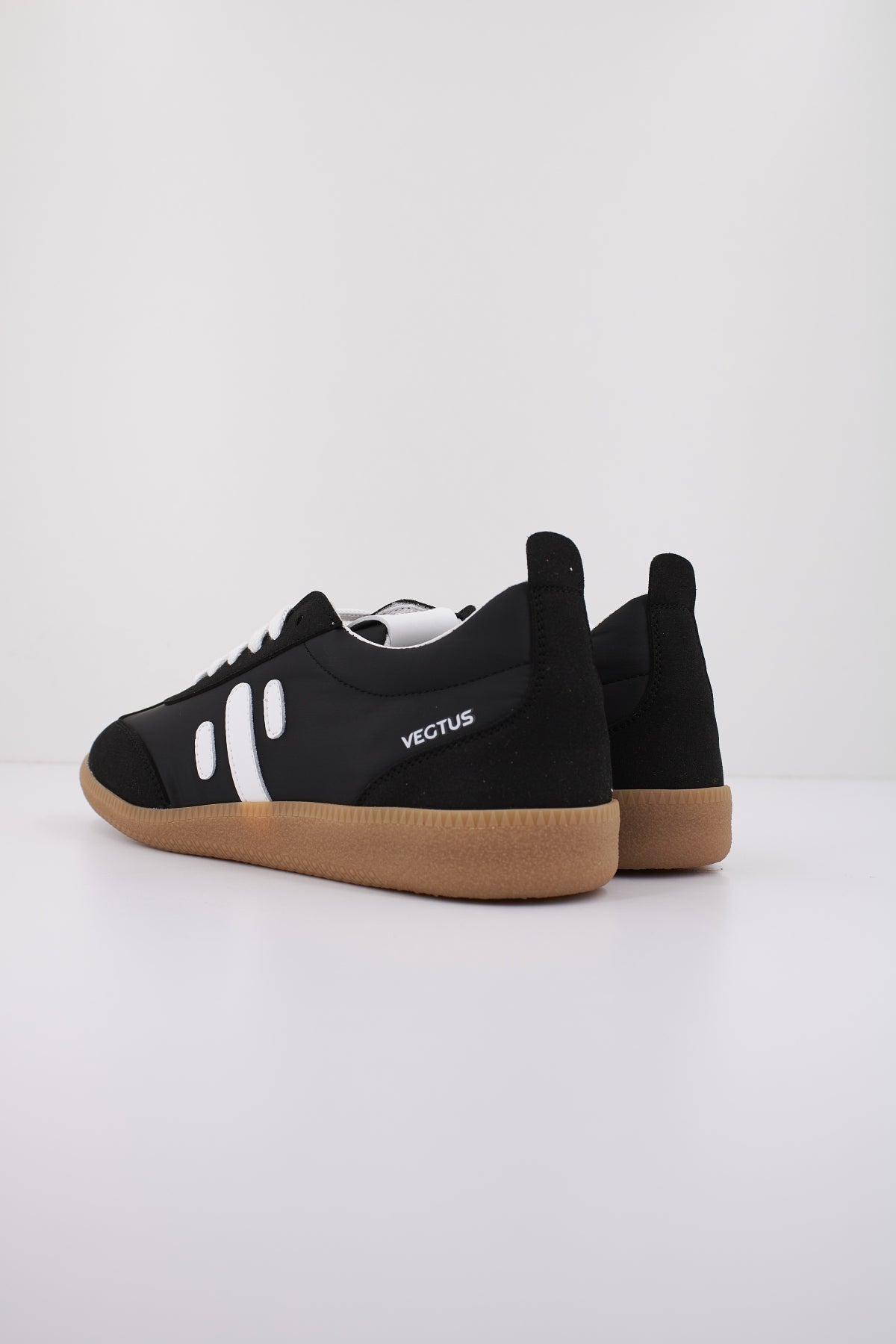 VEGTUS SABANAM en color BLACK (3)
