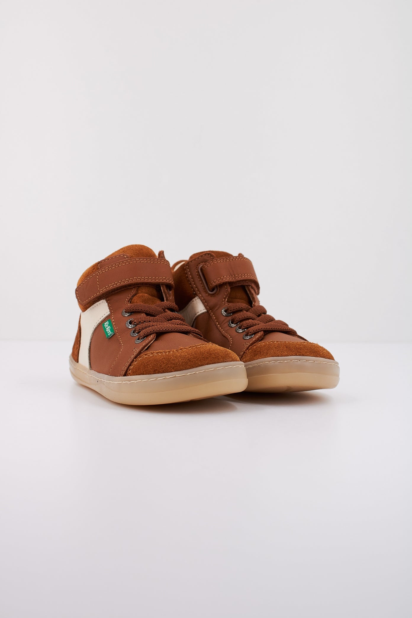 KICKERS en color CAMEL (2)