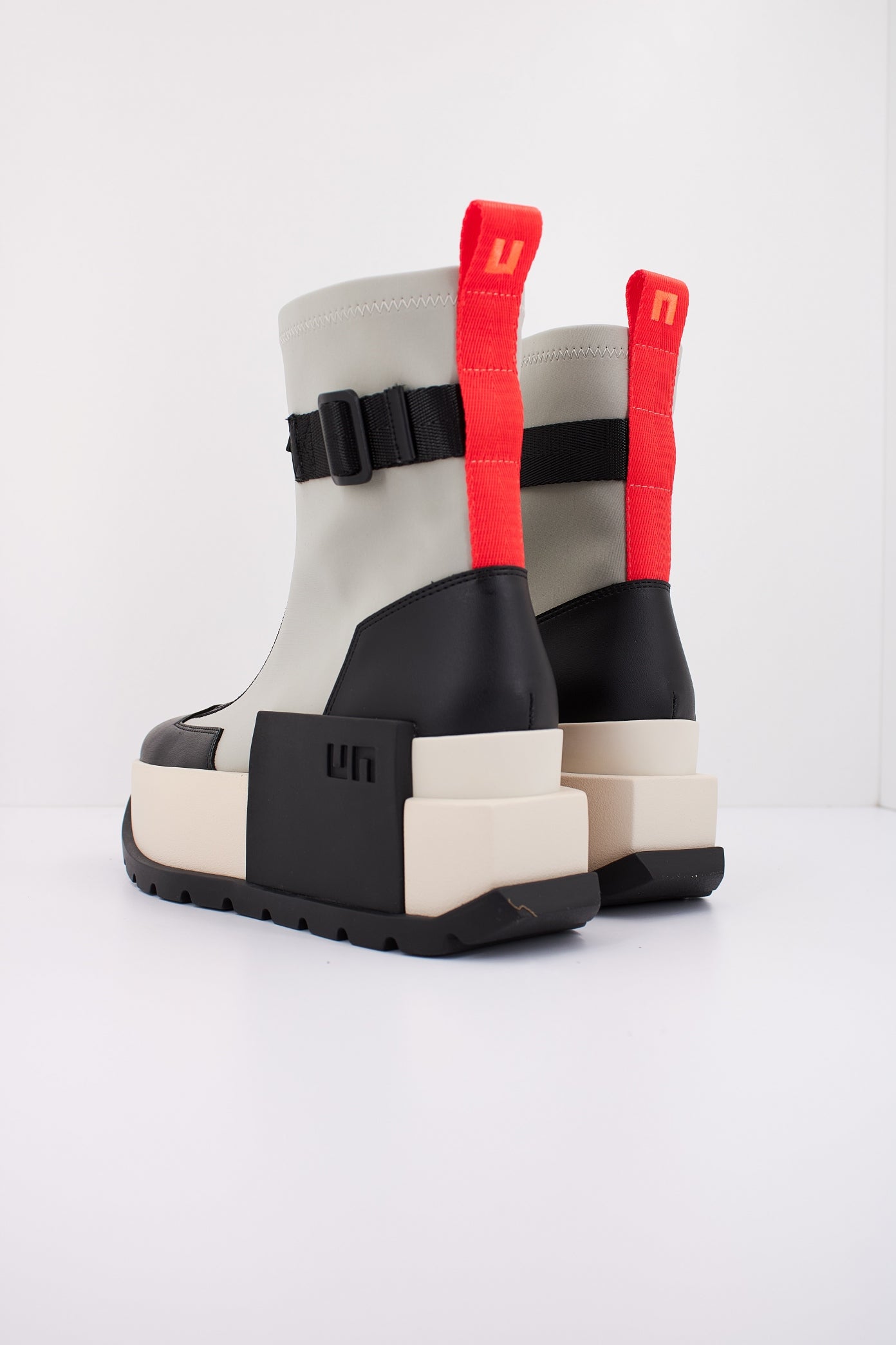 UNITED NUDE ROKO BOOTIE II en color GREY (4)