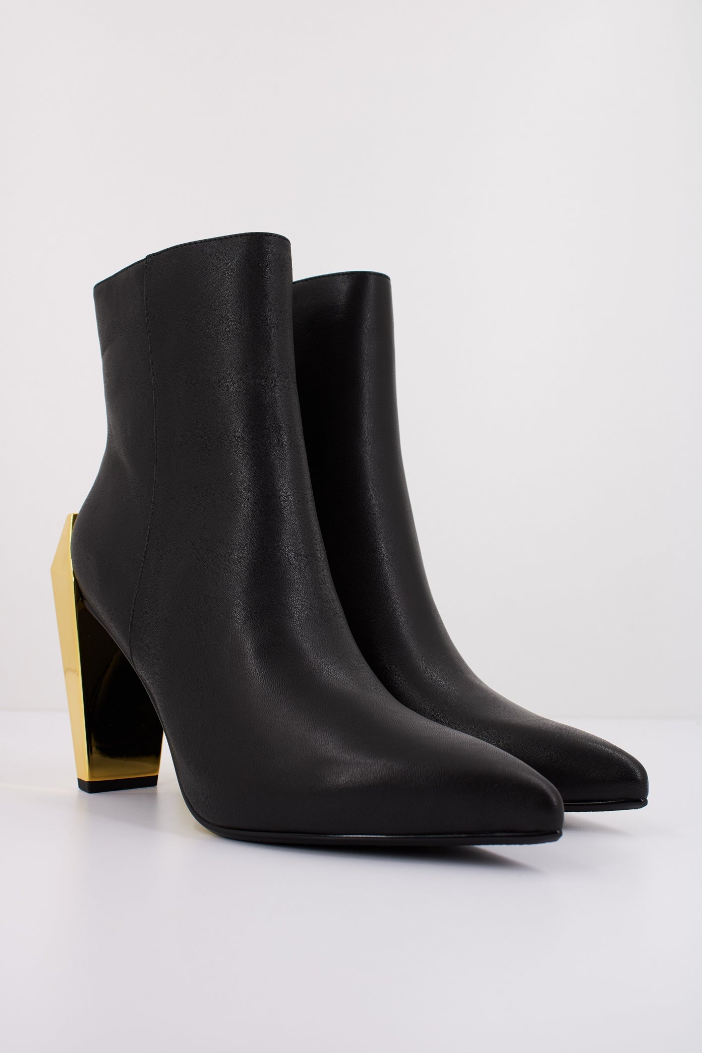 UNITED NUDE GEM BOOTIE HI en color BLCKGLD (2)
