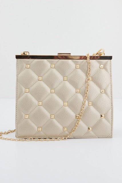 MENBUR M BOLSO ACOLCHA en color GOLD (1)