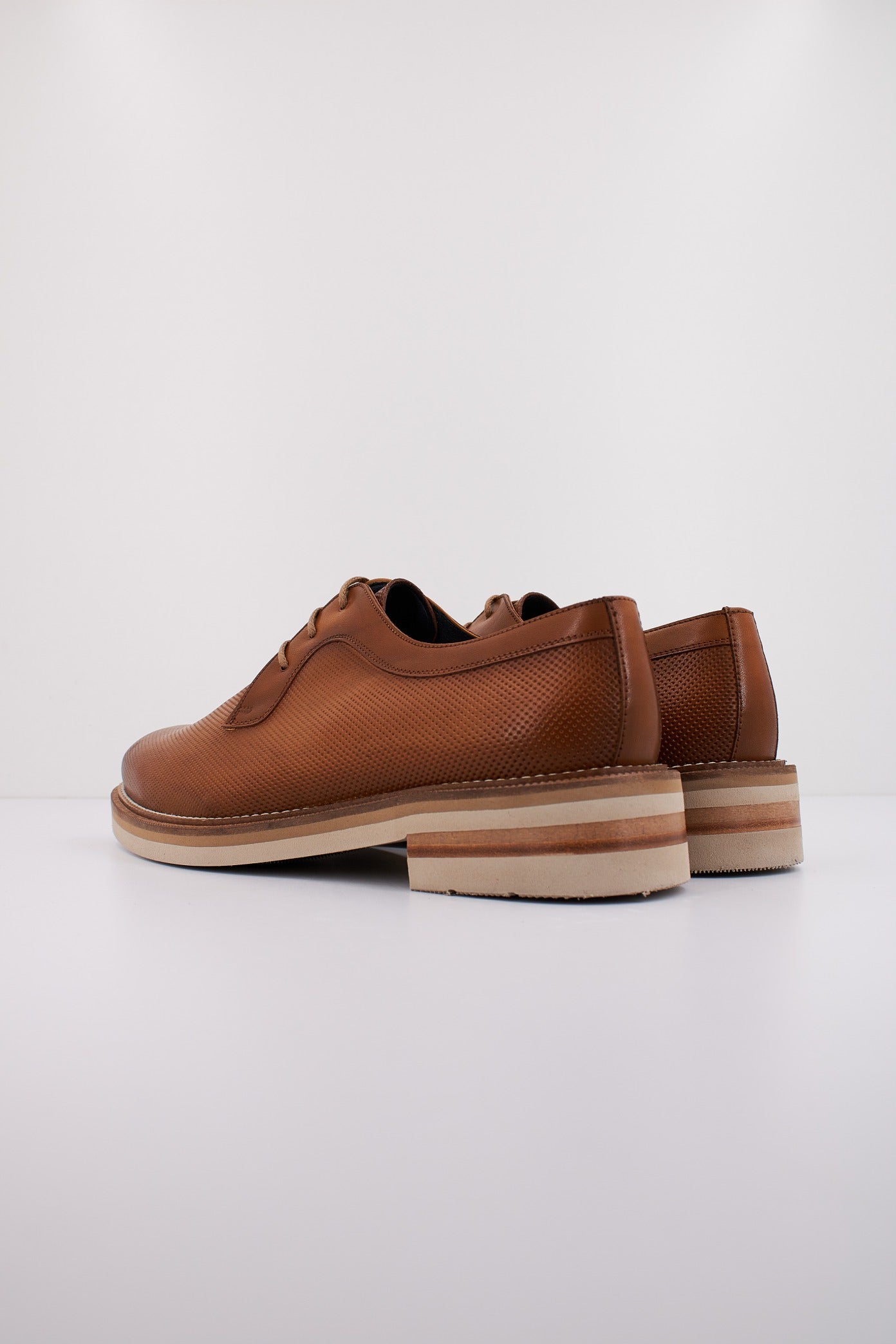 KEEP HONEST KH en color CUERO (3)