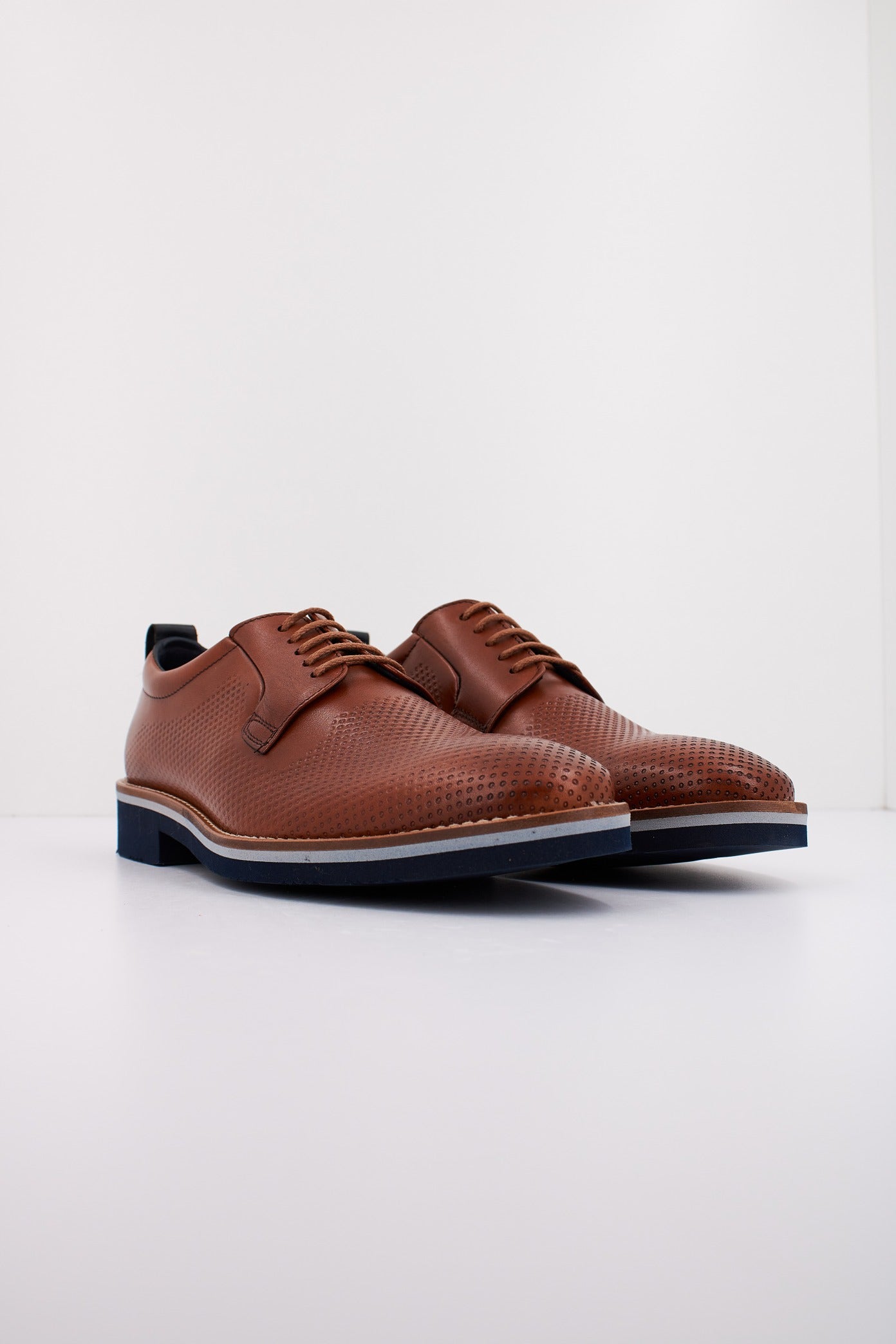 KEEP HONEST ZAPATO CORDONES en color COGNAC (2)