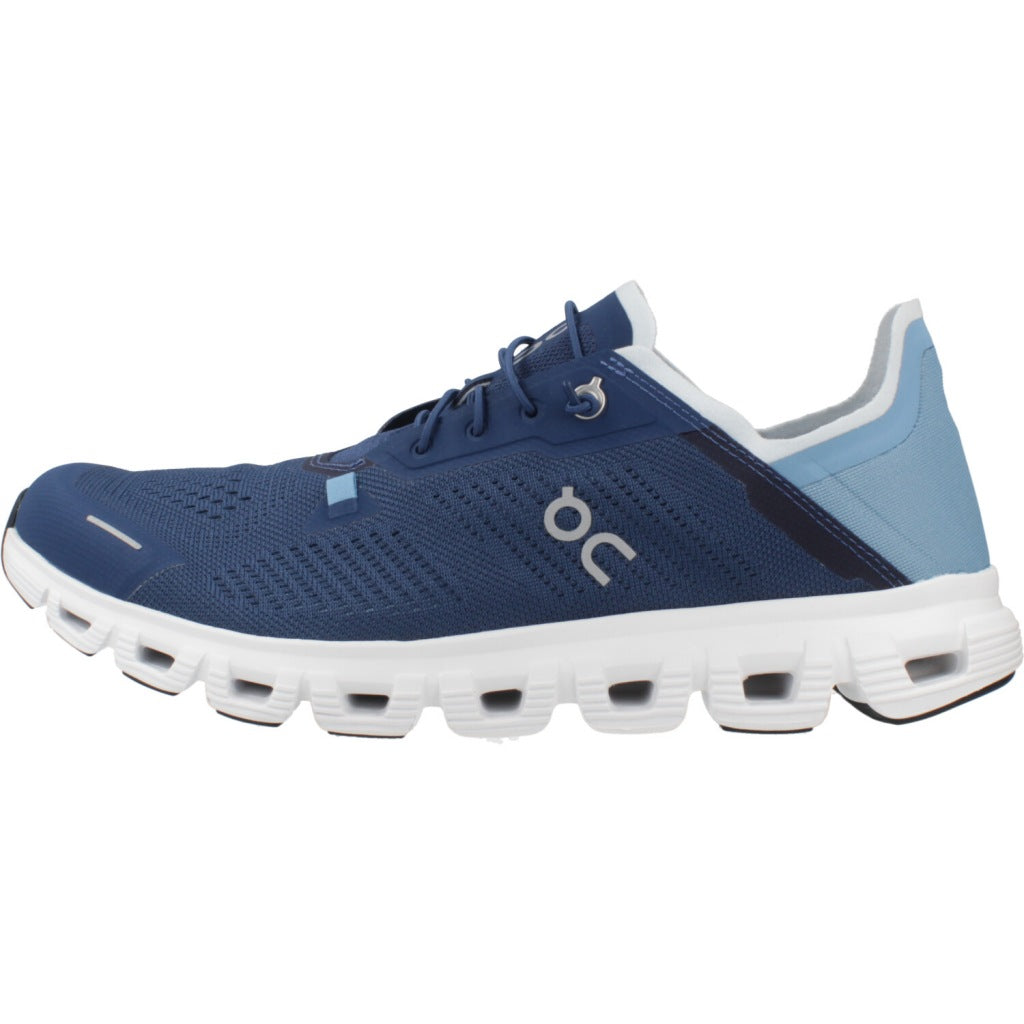 ON RUNNING CLOUD  COAST en color TEMPEST  (2)