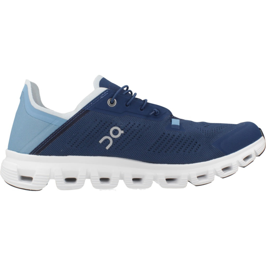 ON RUNNING CLOUD  COAST en color TEMPEST  (4)
