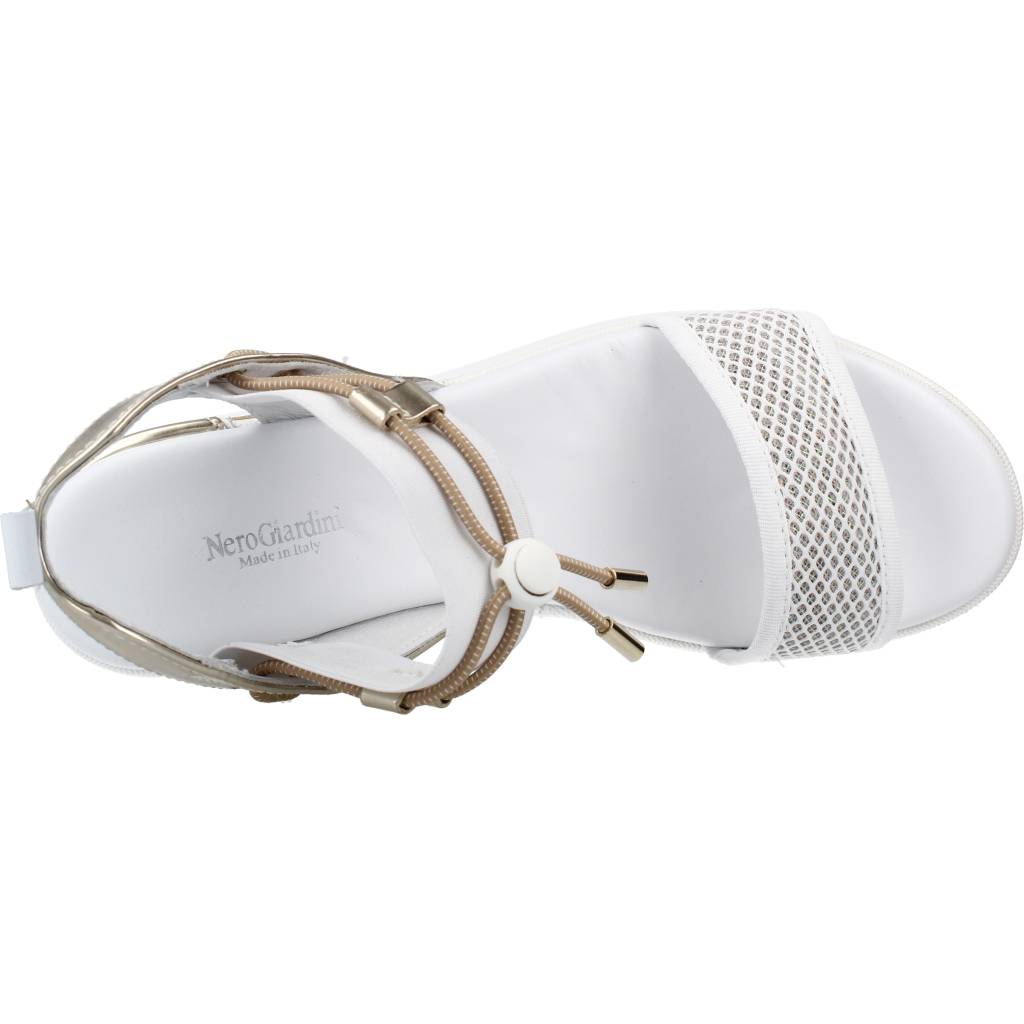 NERO GIARDINI ED en color (7)