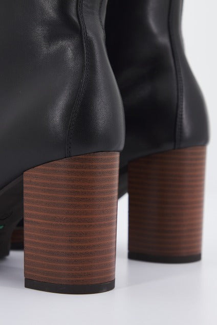 NERO GIARDINI I en color (4)