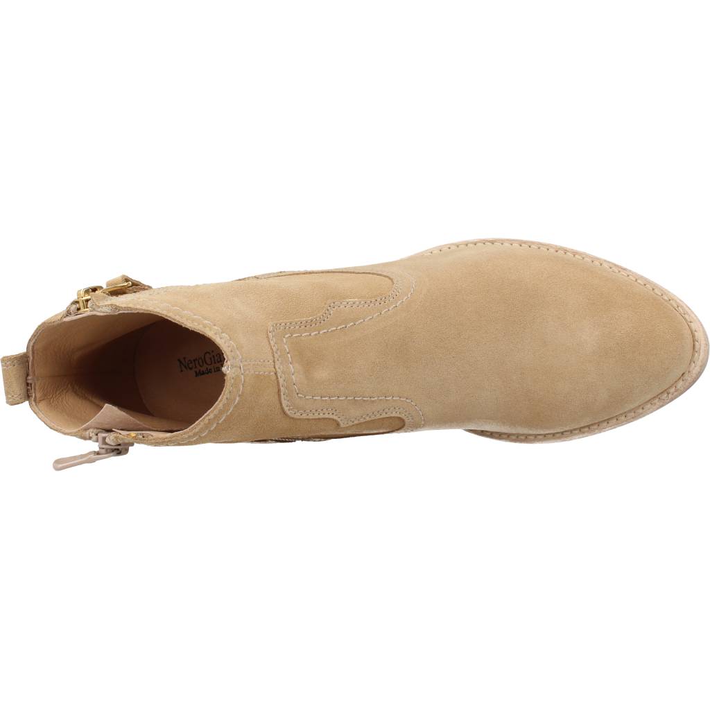 NERO GIARDINI ED en color (7)