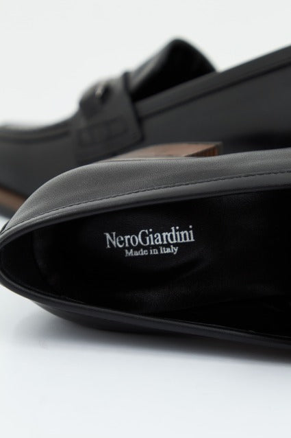 NERO GIARDINI ID en color (4)