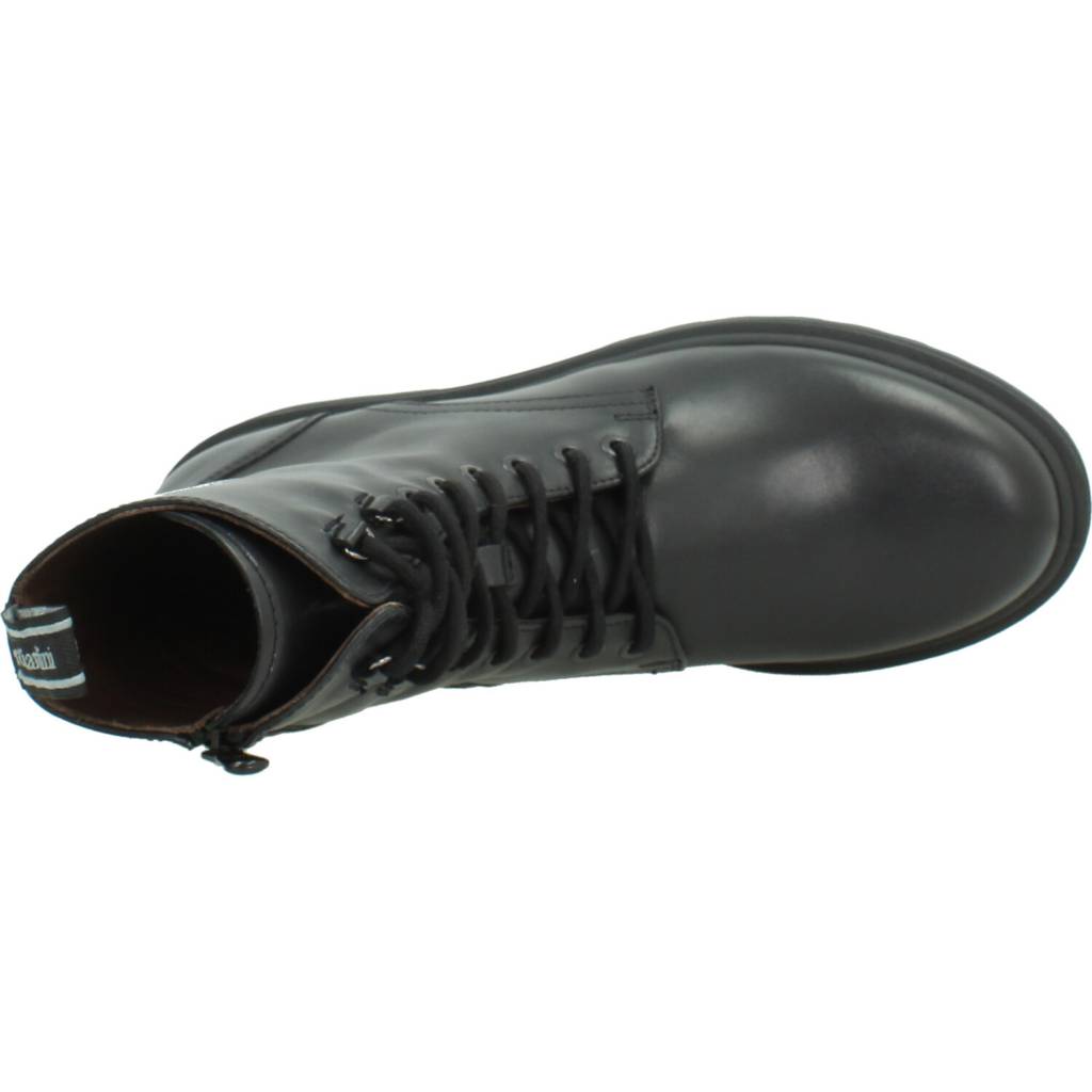 NERO GIARDINI ID en color (7)