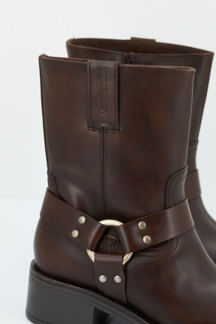 NERO GIARDINI ID en color (4)