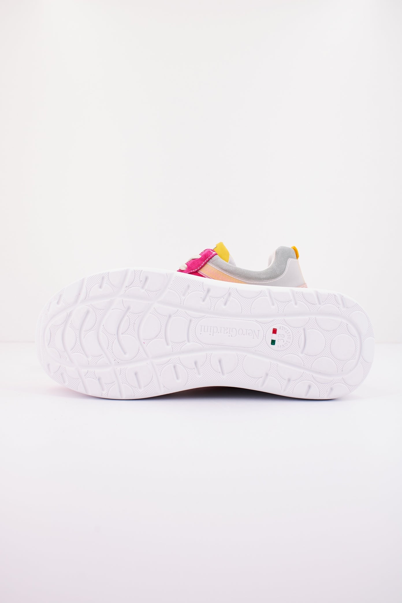 NERO GIARDINI ED en color   (4)