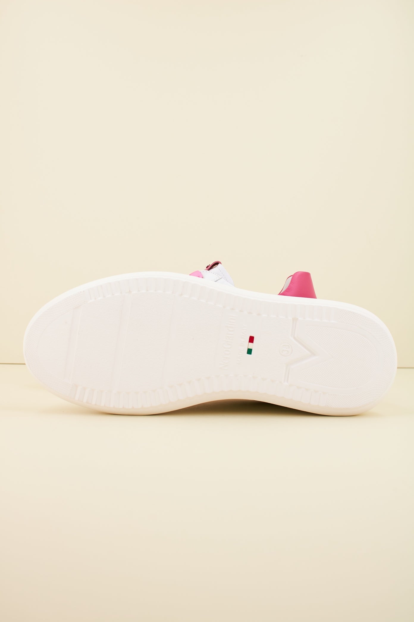 NERO GIARDINI ED en color (4)