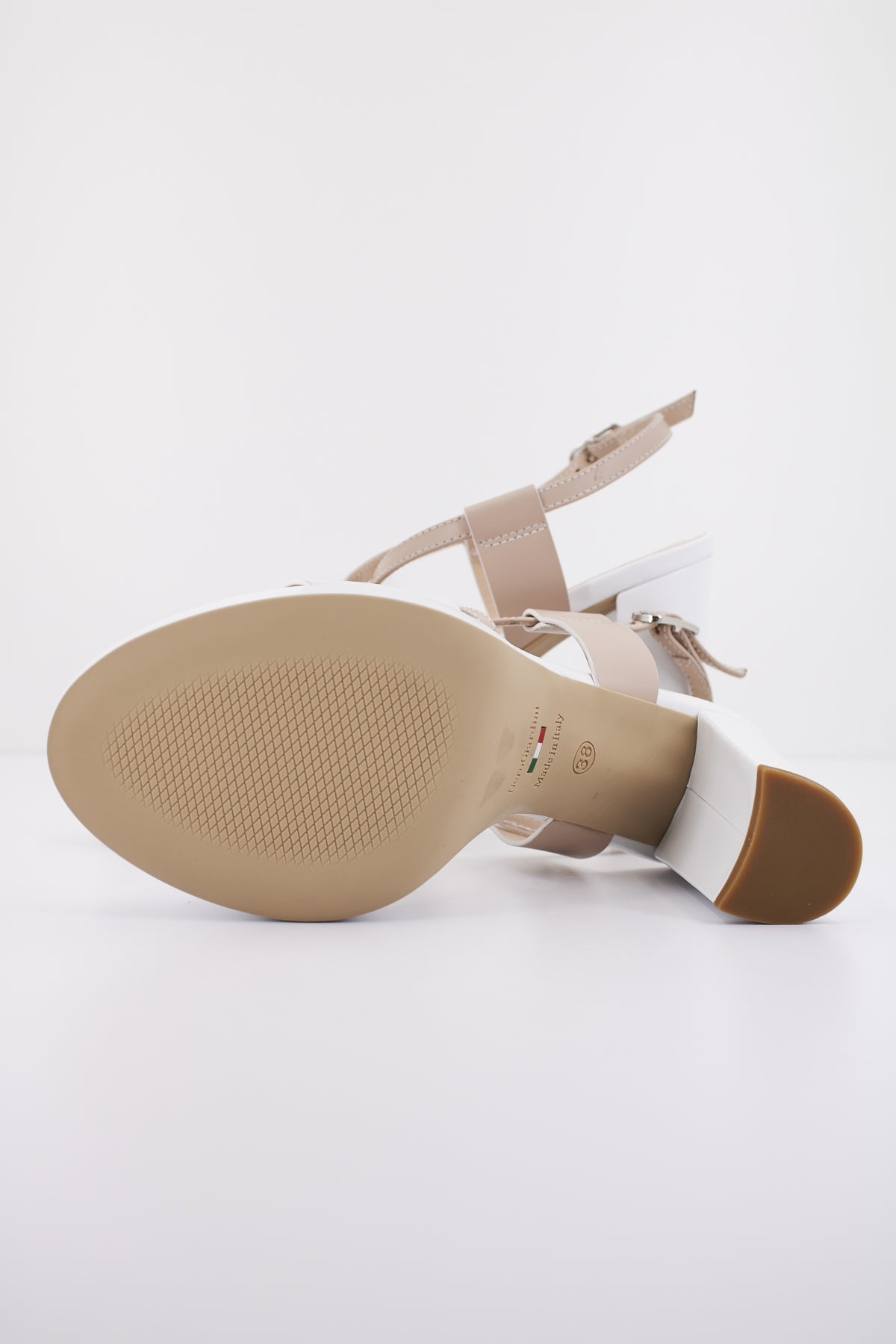 NERO GIARDINI ED en color (4)