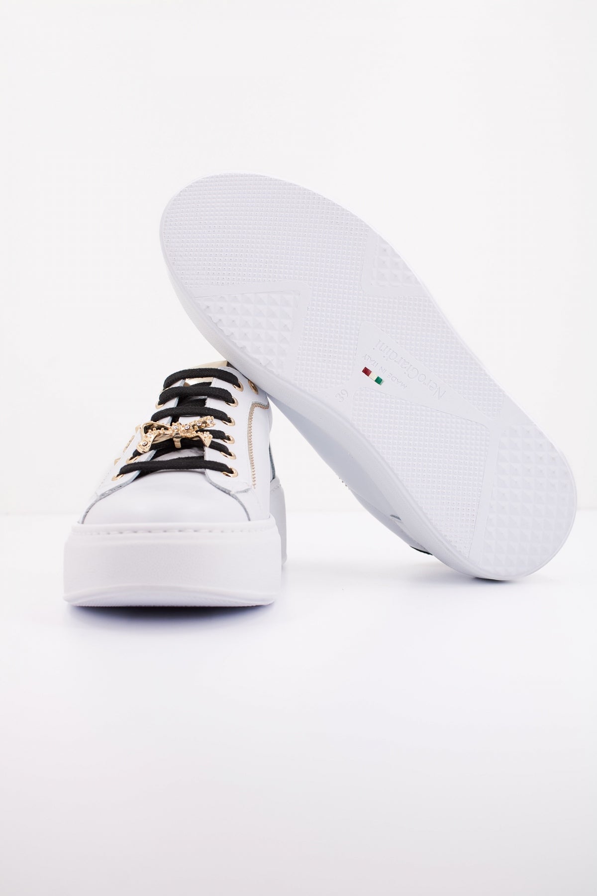 NERO GIARDINI ID en color (5)