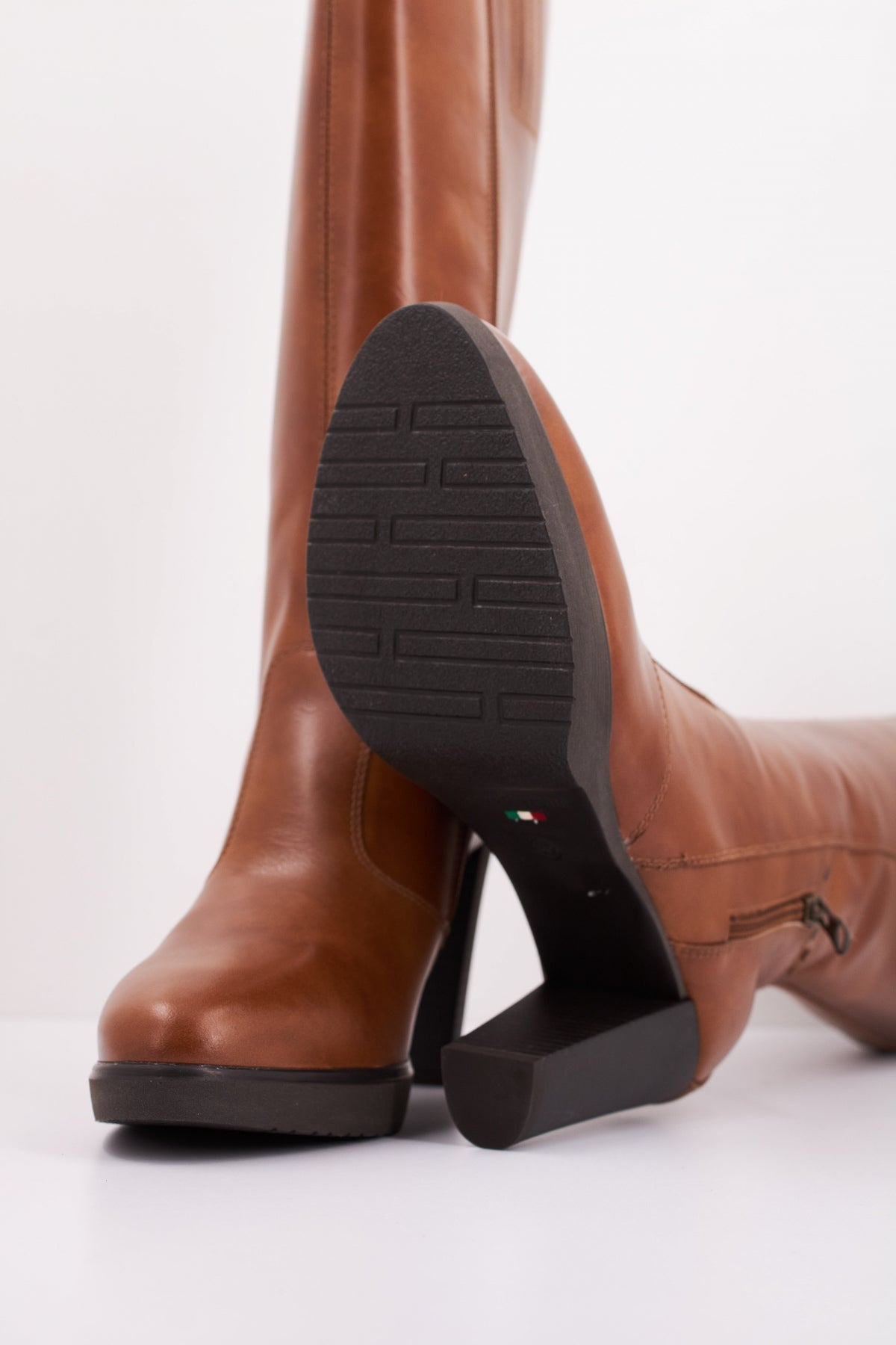 NERO GIARDINI ID en color (5)