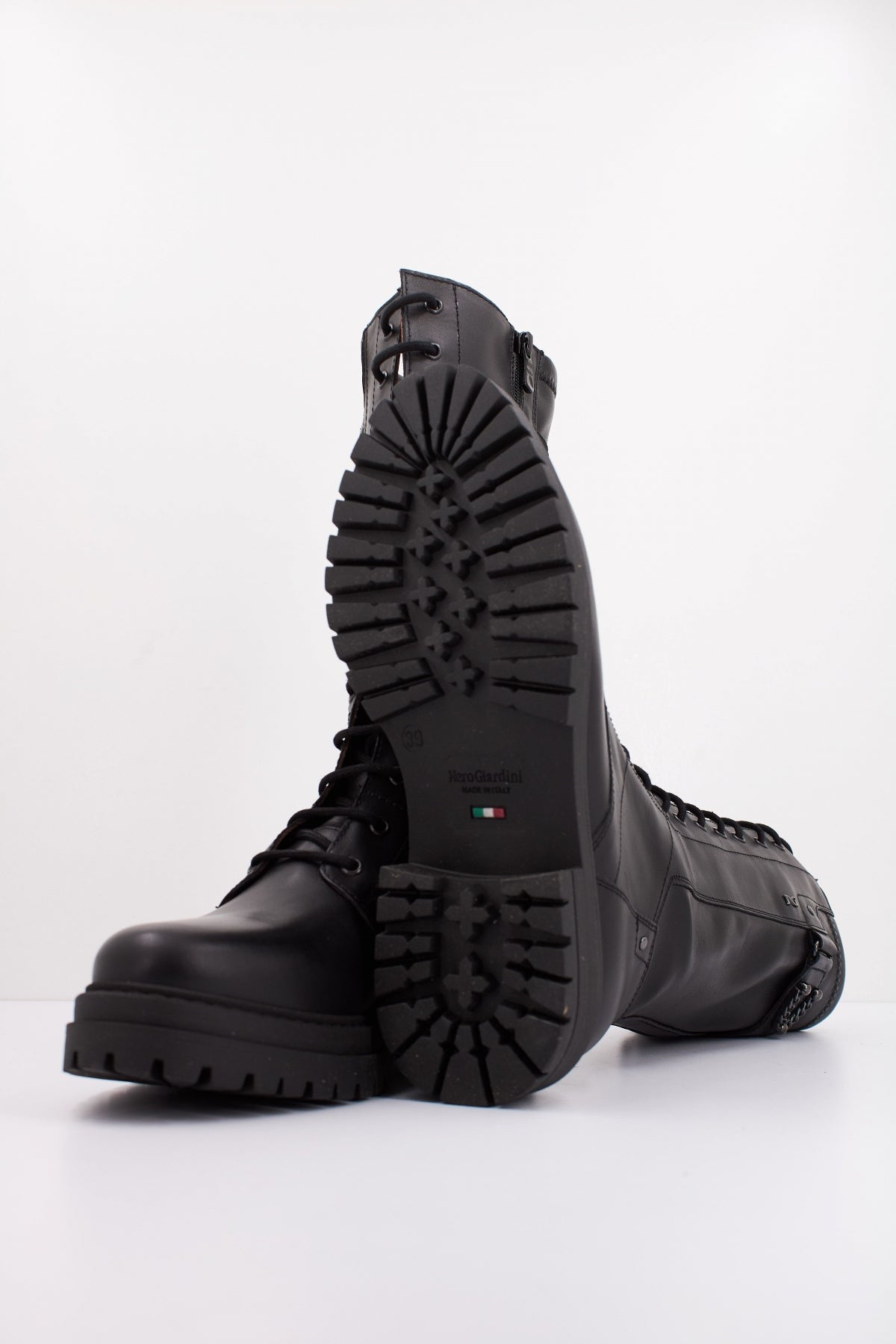 NERO GIARDINI ID  en color   (5)