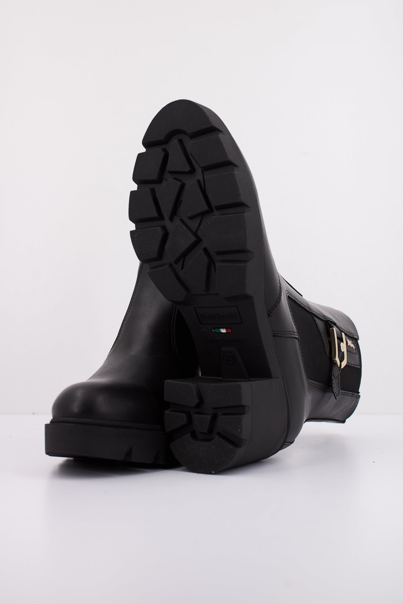 NERO GIARDINI ID en color (5)