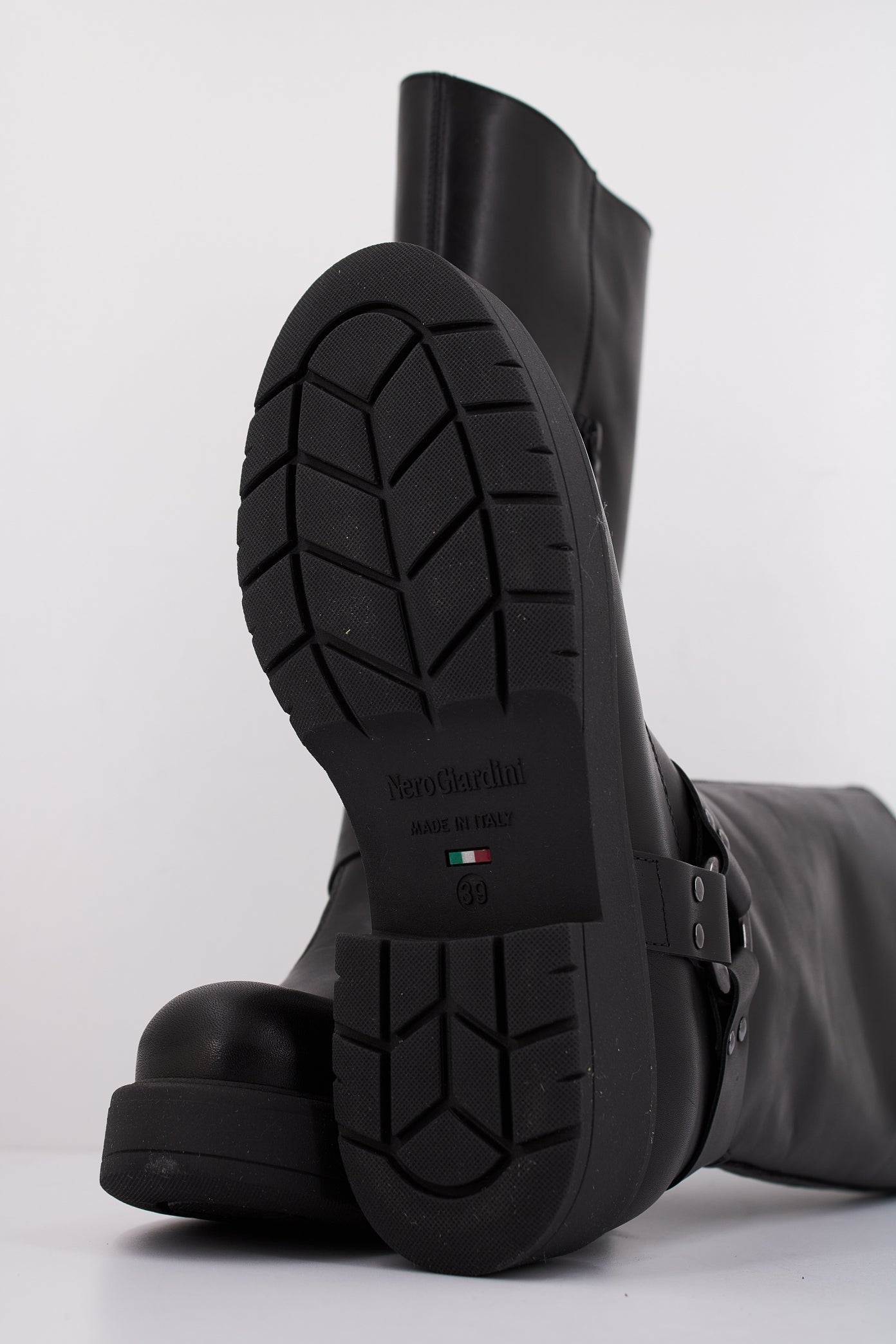 NERO GIARDINI ID en color   (5)