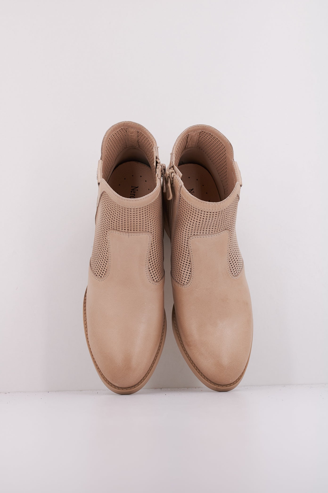 NERO GIARDINI ED en color (3)