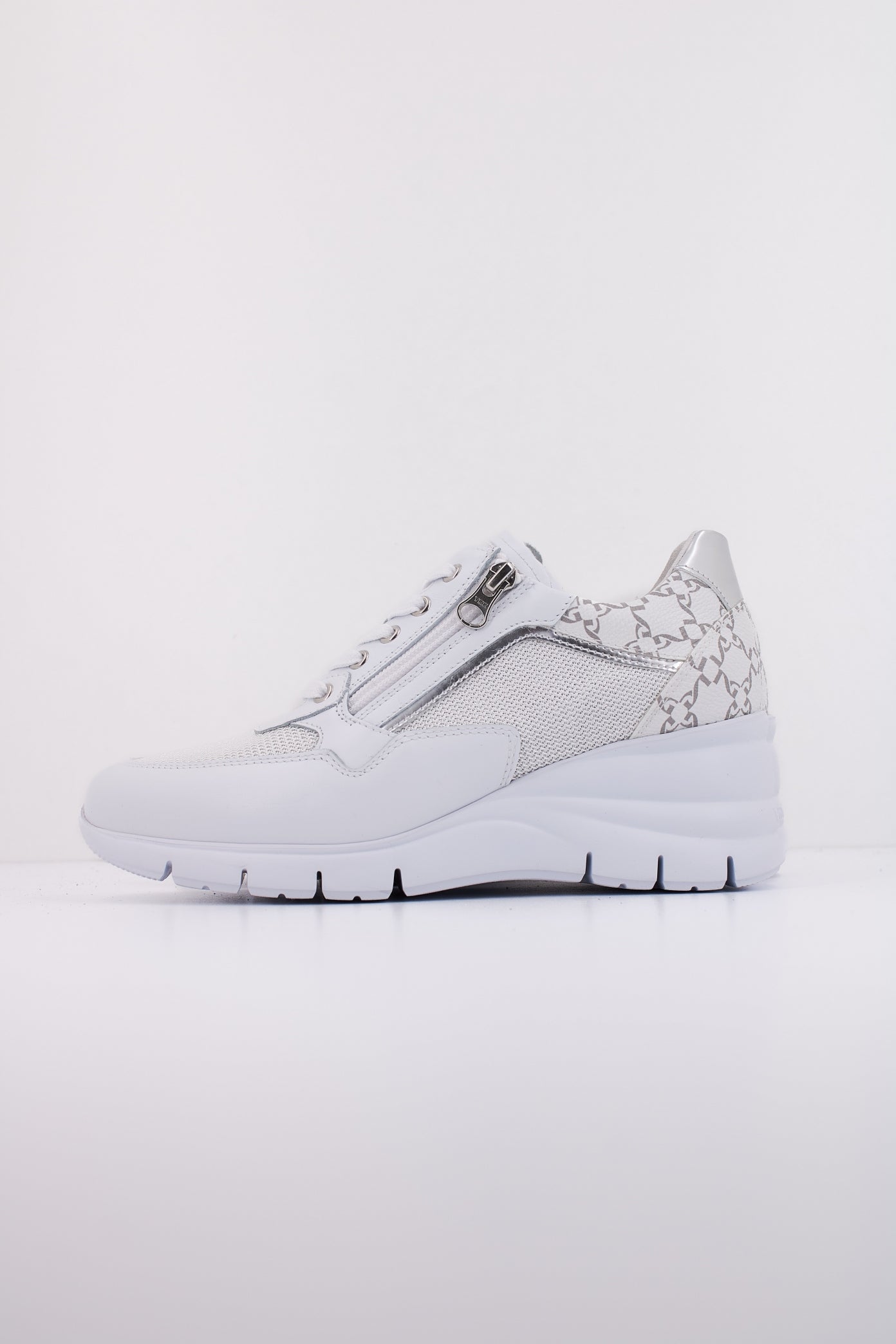 NERO GIARDINI ED en color (1)