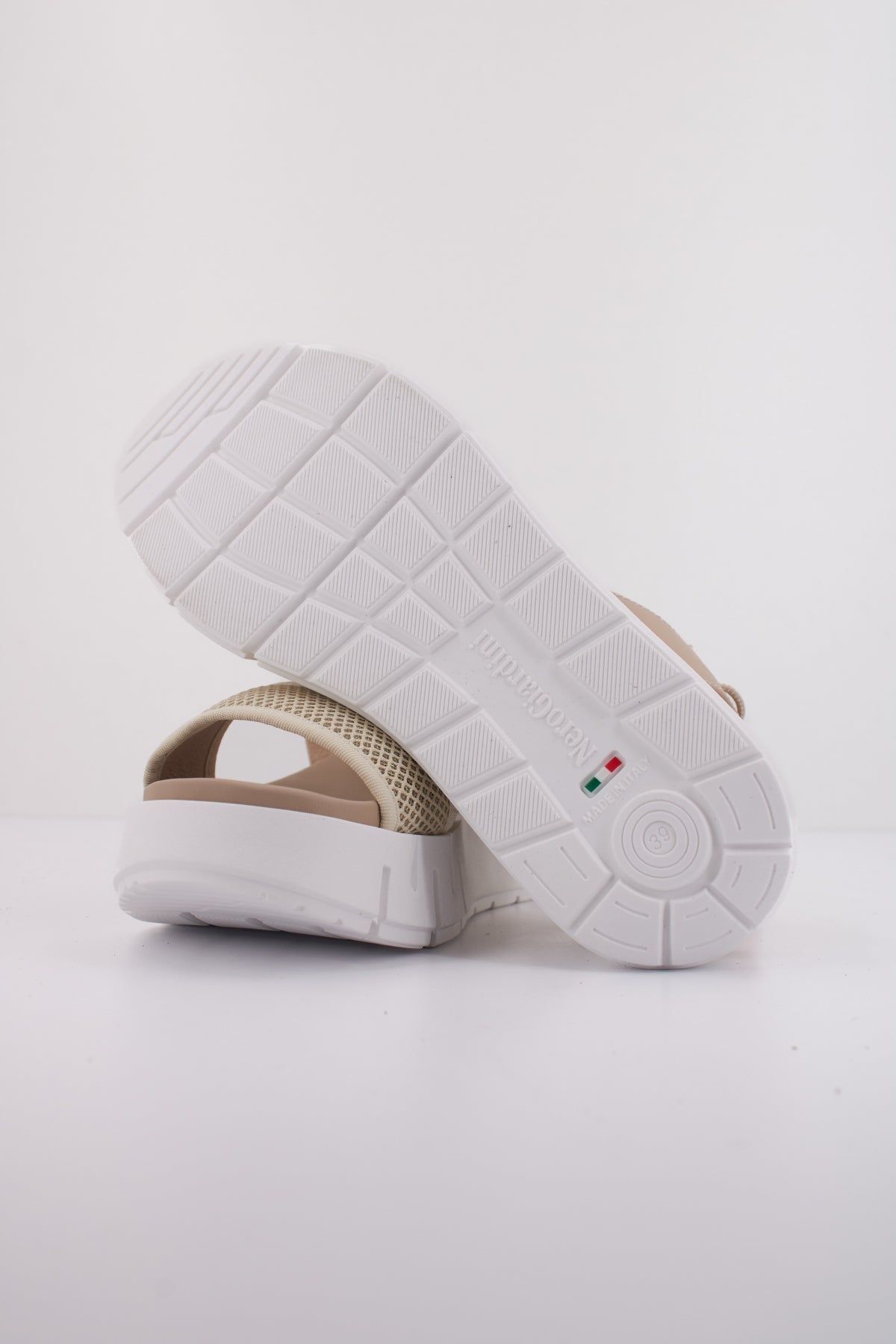 NERO GIARDINI ED en color (5)