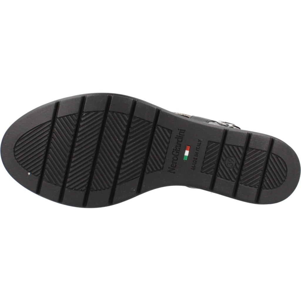 NERO GIARDINI ED en color (6)