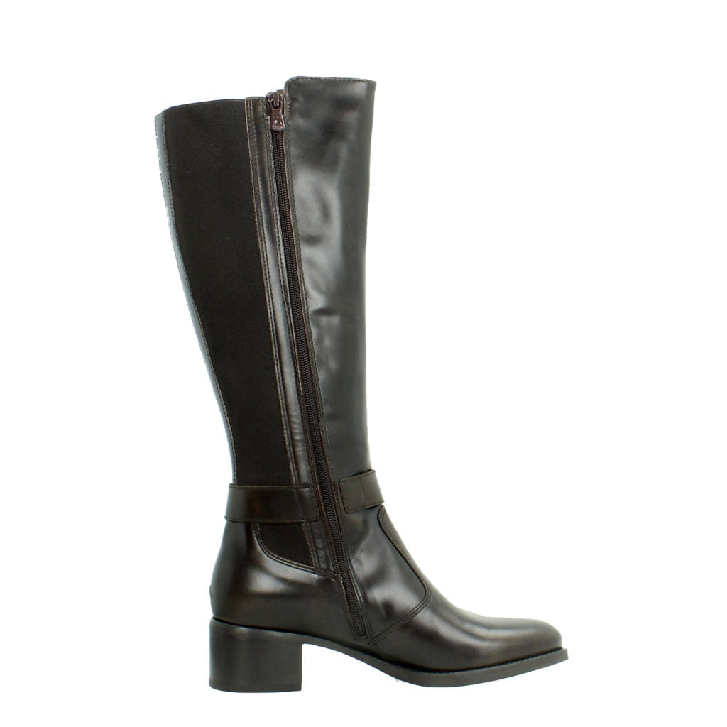 NERO GIARDINI ID en color (4)